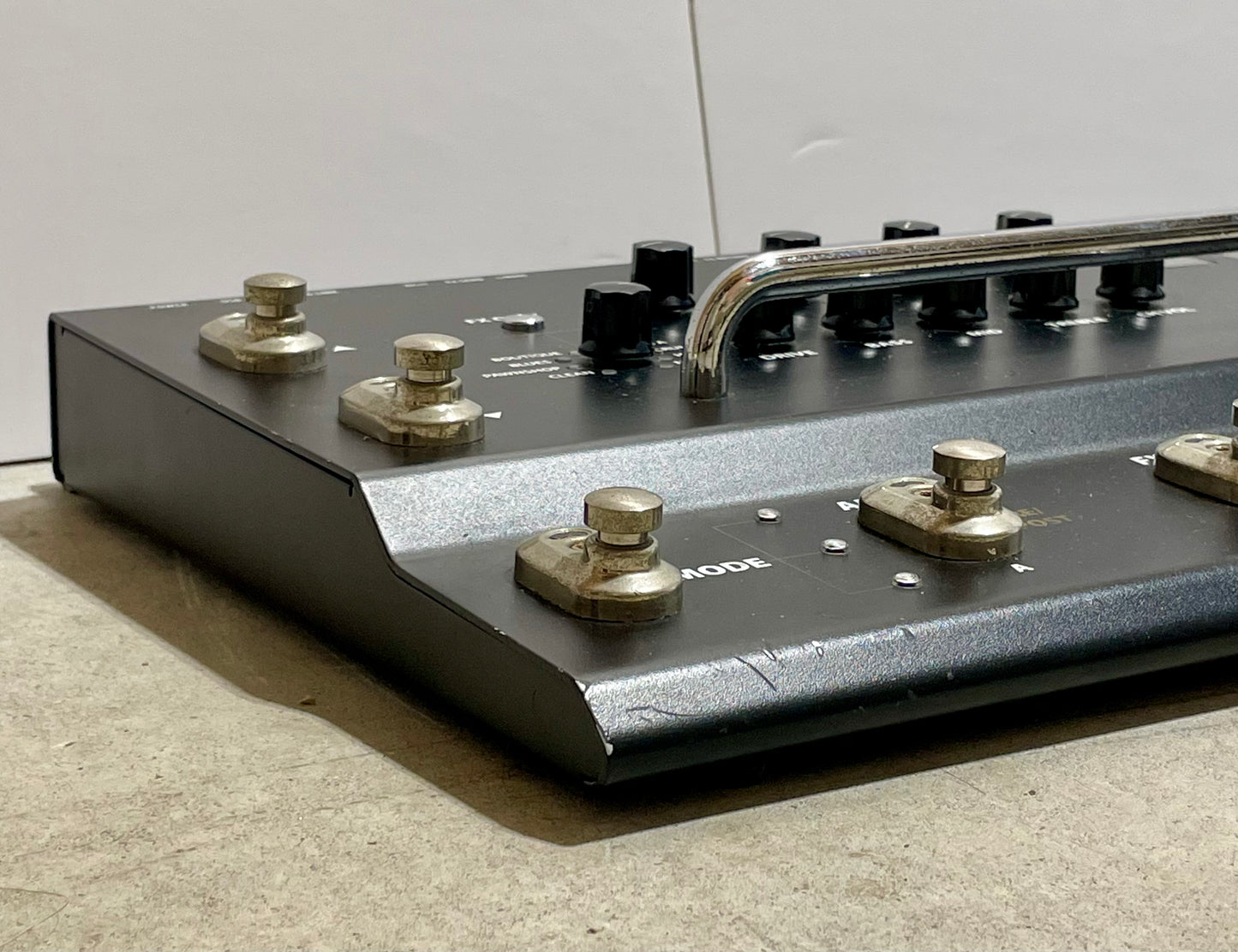 Line 6 POD HD400 Multi-Effect and Amp Modeler