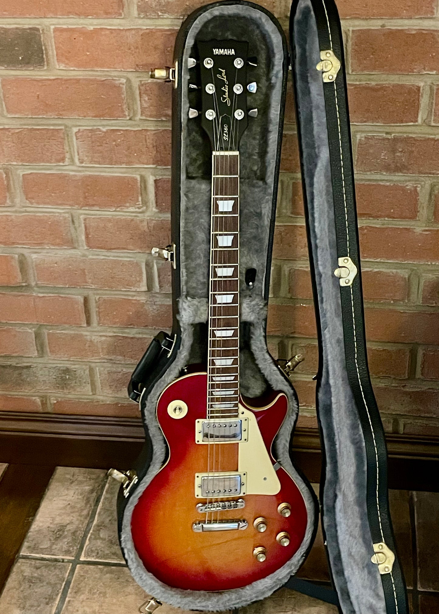 1976-1979 Yamaha Studio Lord SL380 with Case in Excellent condition