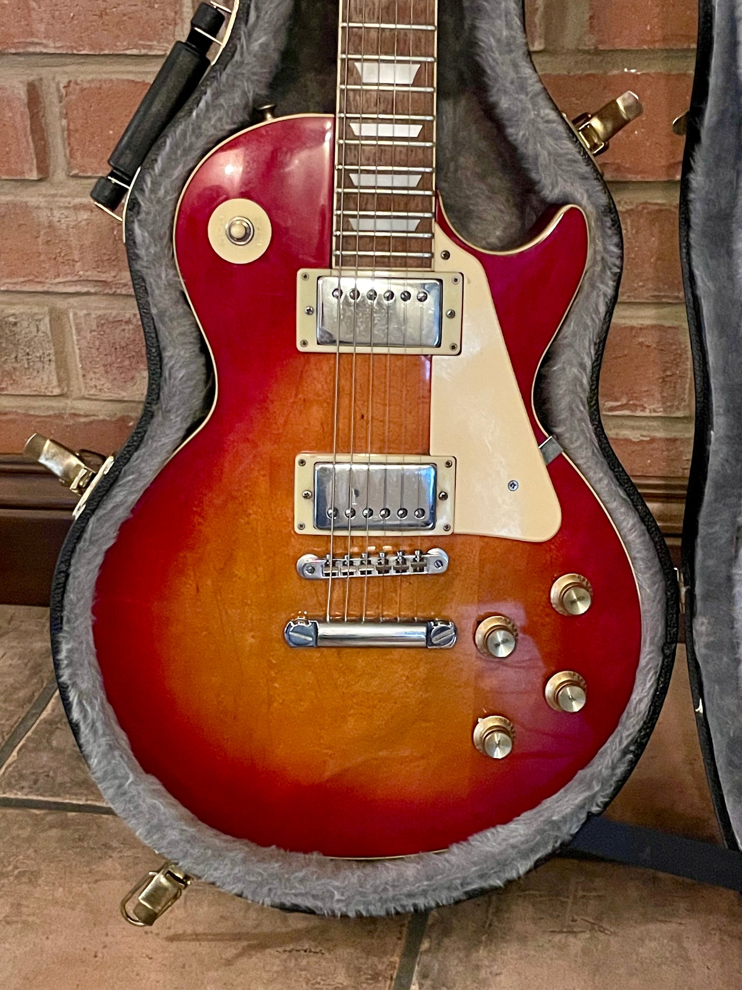 1976-1979 Yamaha Studio Lord SL380 with Case in Excellent condition