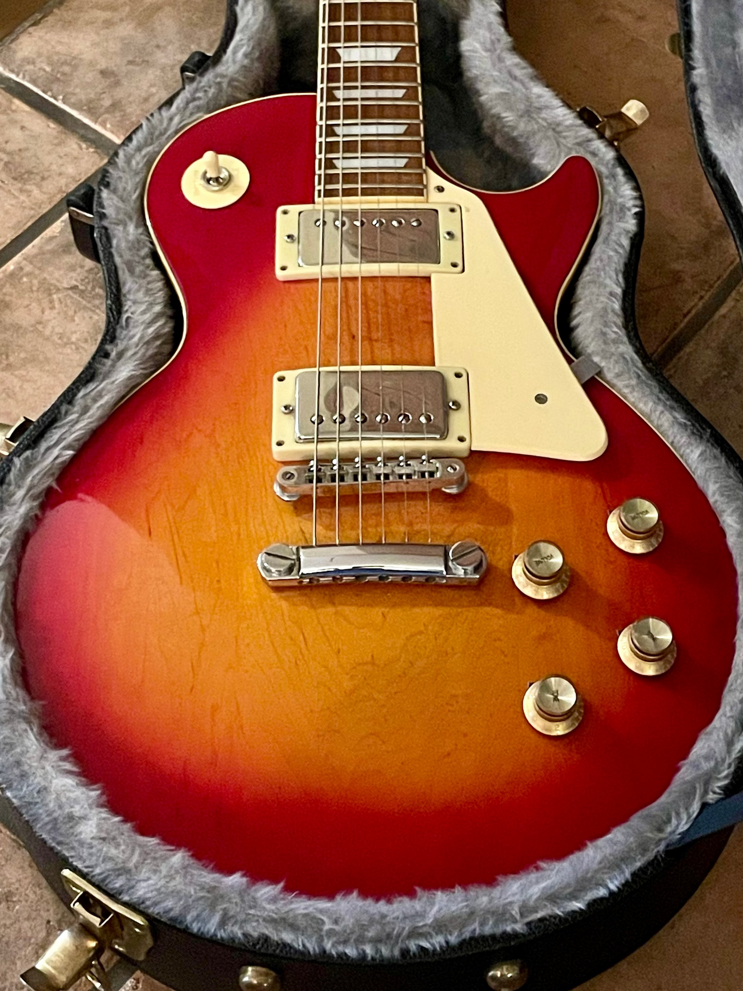 1976-1979 Yamaha Studio Lord SL380 with Case in Excellent condition