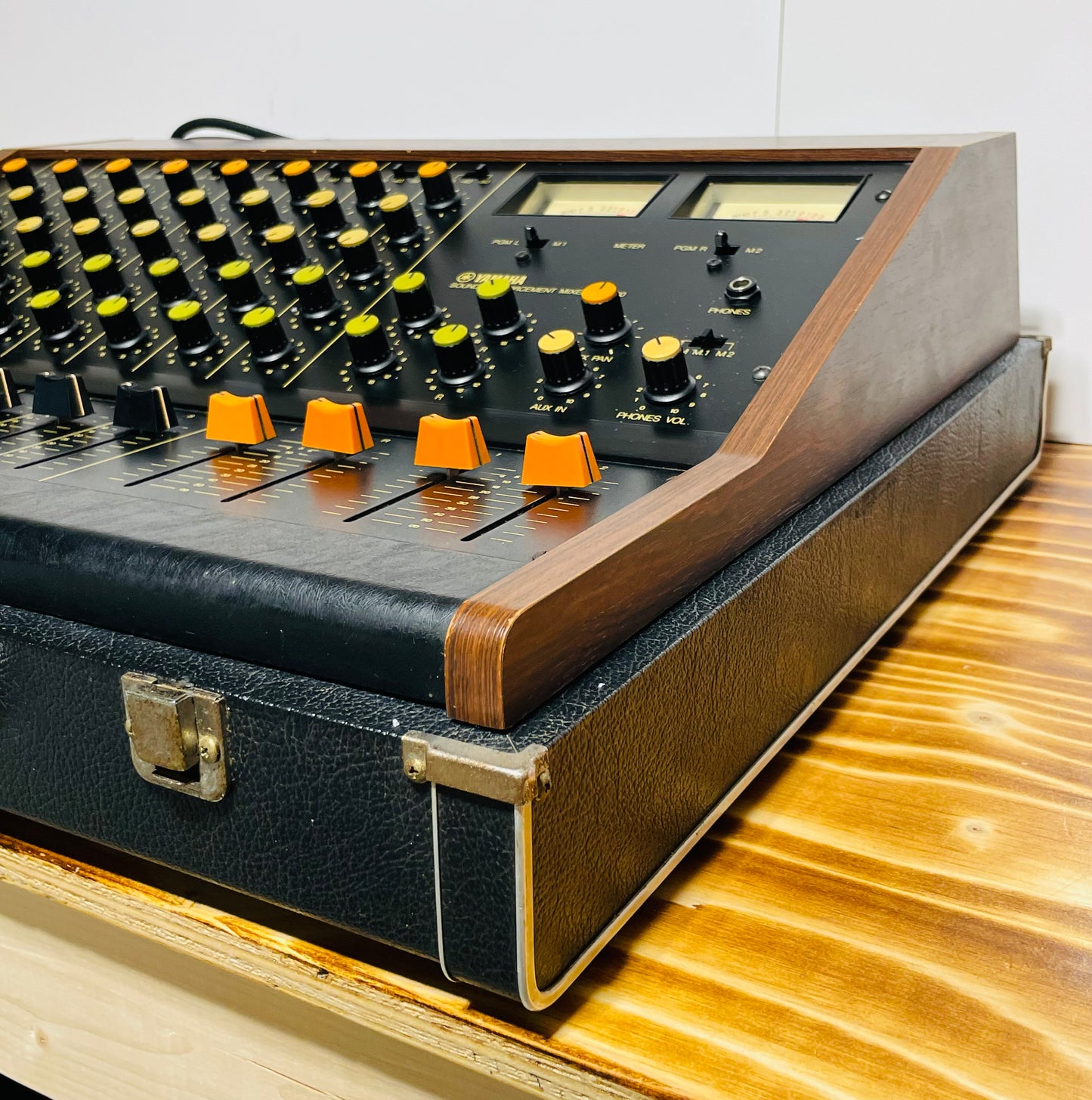 Yamaha PM-430 "Japa-Neve" fully recapped + Direct-Out Headbangers Mod! Tamura transformers 8-Channel Mixing Console 1970s