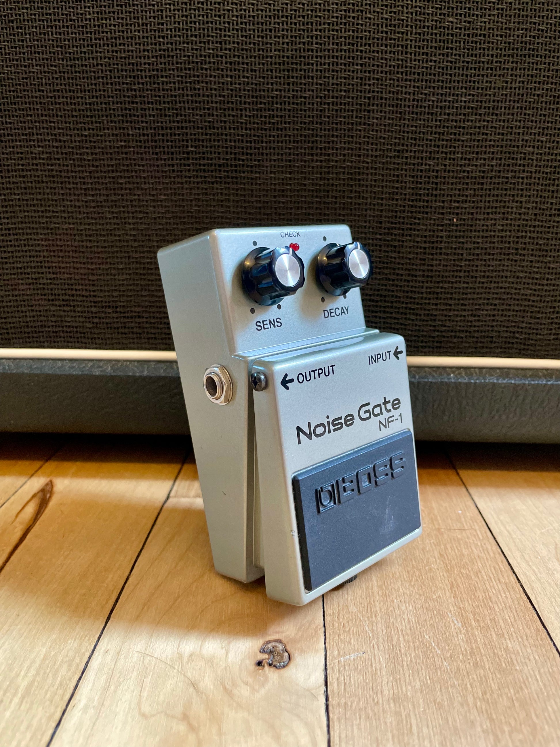 Boss NF-1 Noise Gate Japan (Black Label) 1979 - 1988 – Herscheid Boss NF-1 Noise Gate Japan (Black Label) 1979 - 1988 – Herscheid