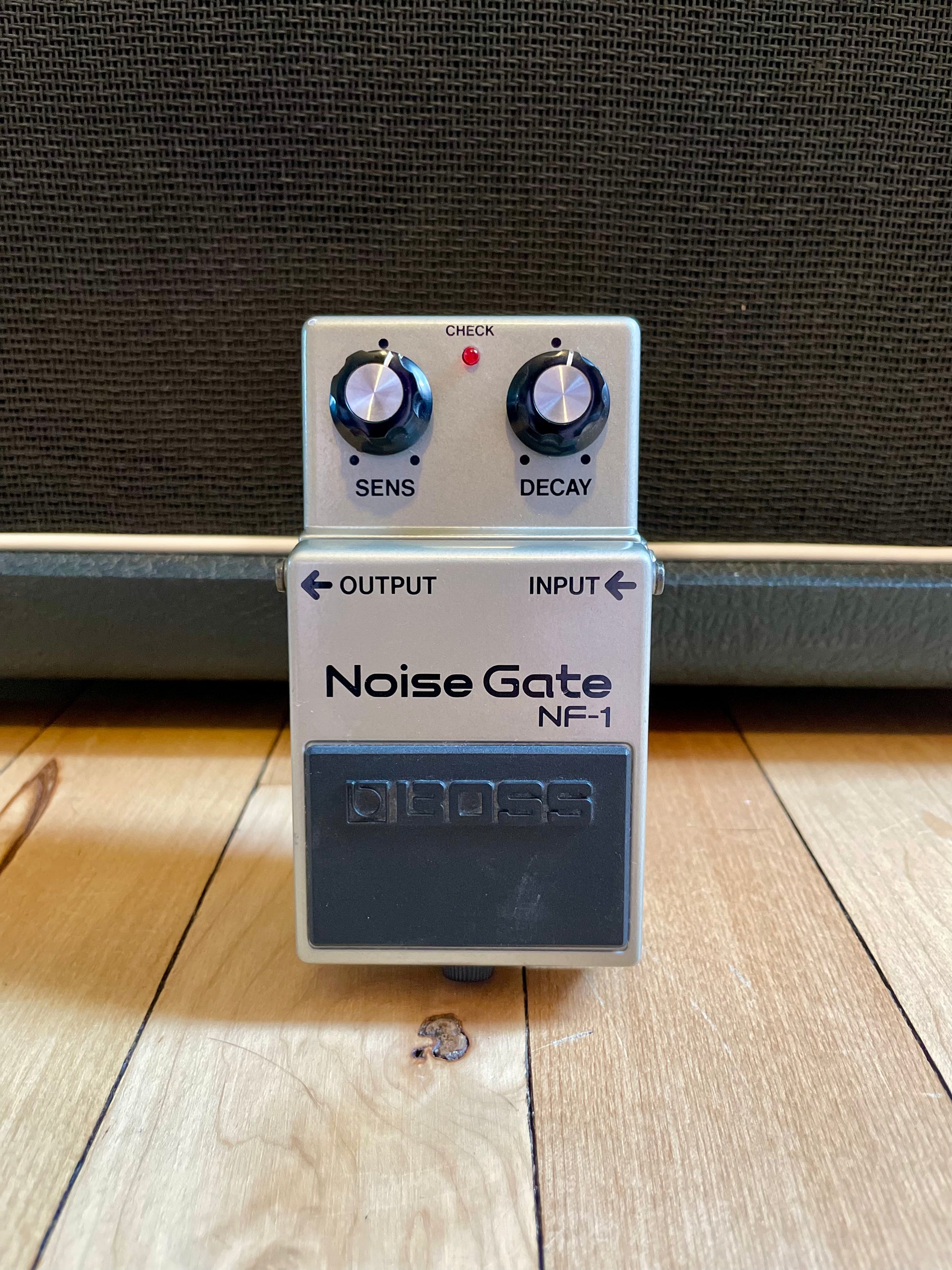 Boss NF-1 Noise Gate Japan (Black Label) 1979 - 1988 – Herscheid Boss NF-1 Noise Gate Japan (Black Label) 1979 - 1988 – Herscheid