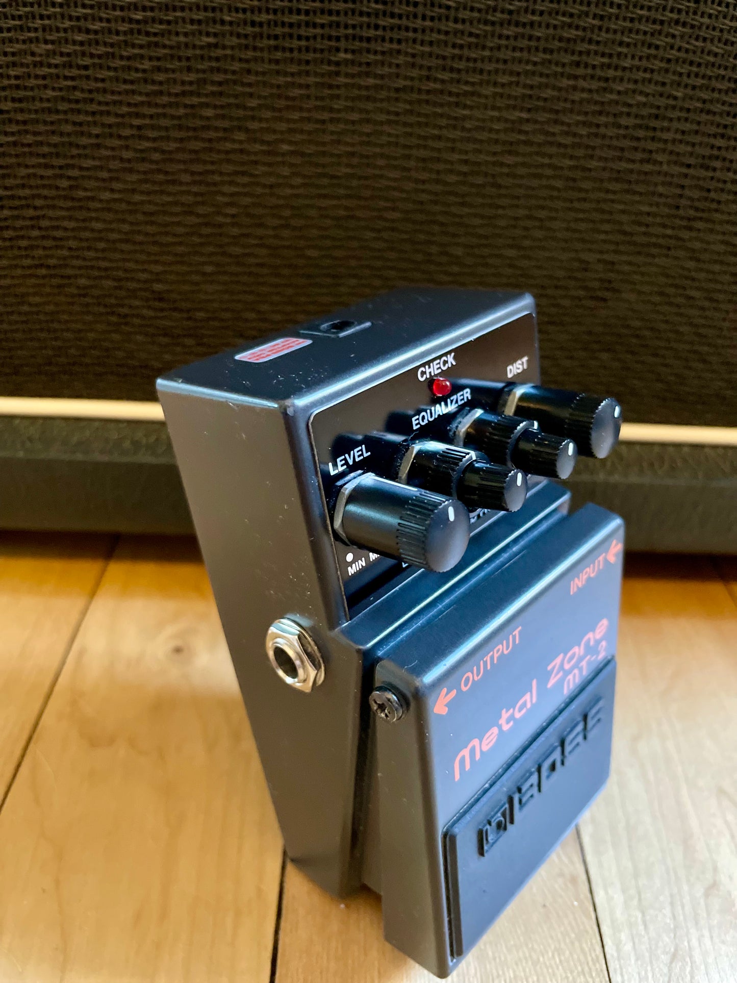 Boss MT-2 Metal Zone (Silver Label)