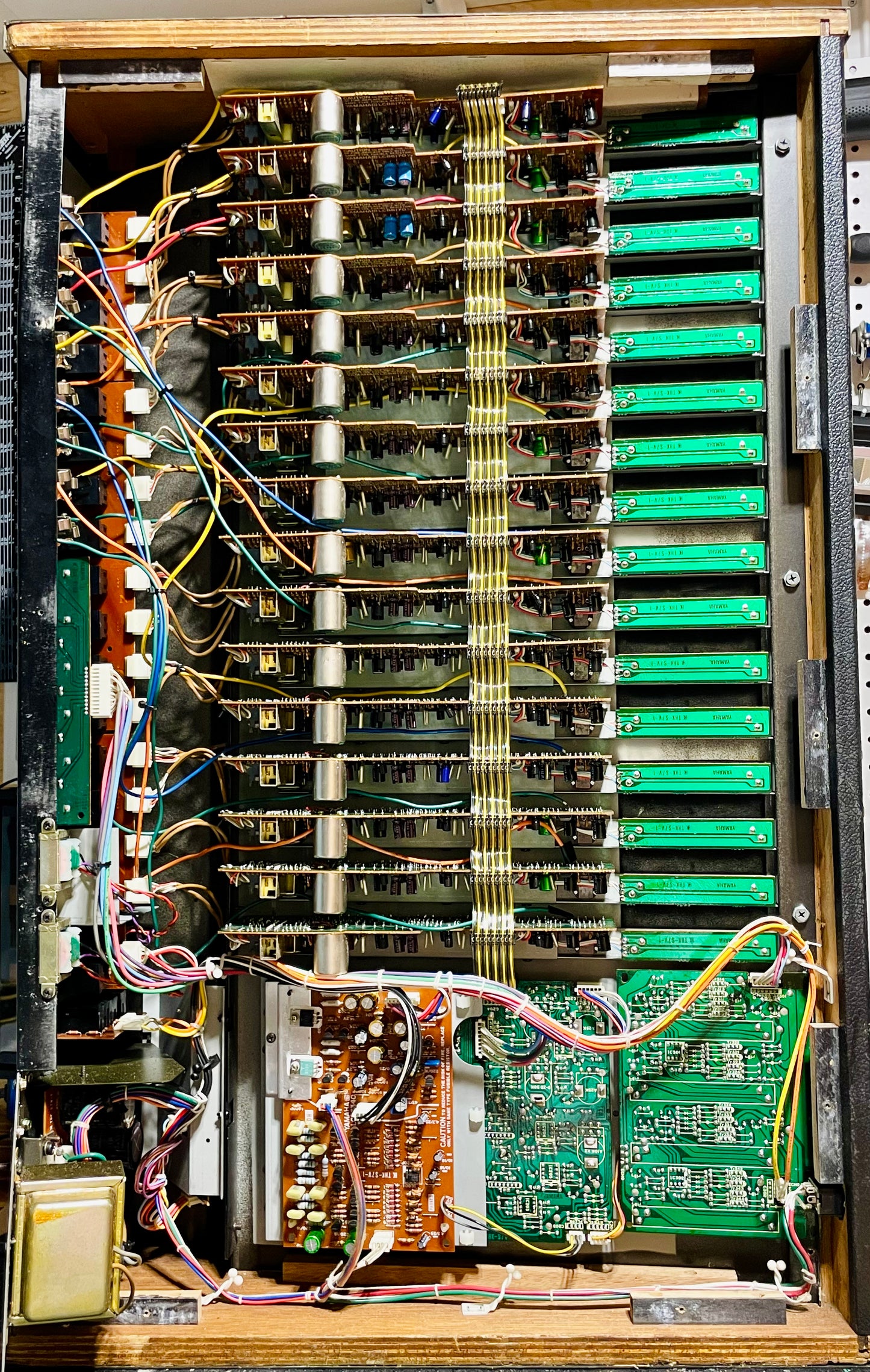 Yamaha MQ1602 "Japa-Neve" Mixer - Fully recapped + Direct-Outs - Small PM1000, Tamura transformers, fat Pres. 4 band EQ