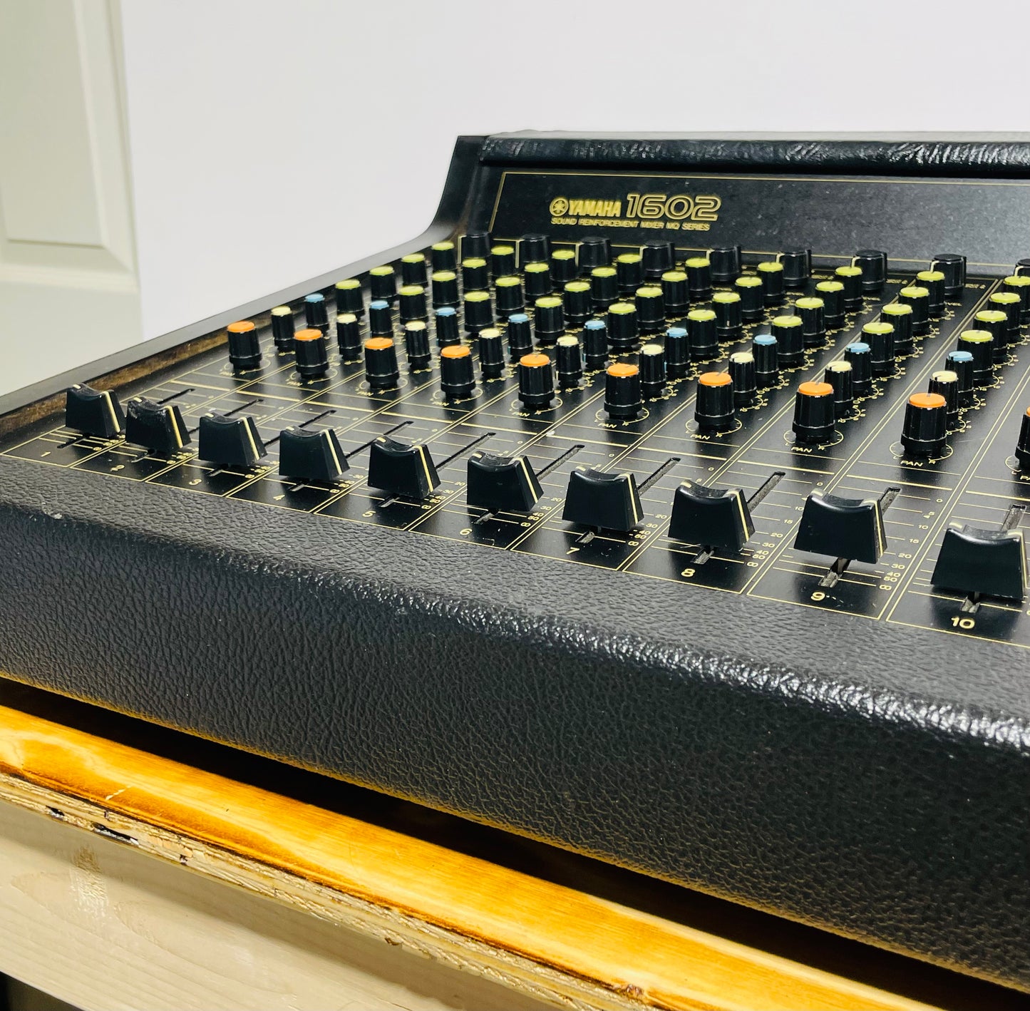 Yamaha MQ1602 "Japa-Neve" Mixer - Fully recapped + Direct-Outs - Small PM1000, Tamura transformers, fat Pres. 4 band EQ