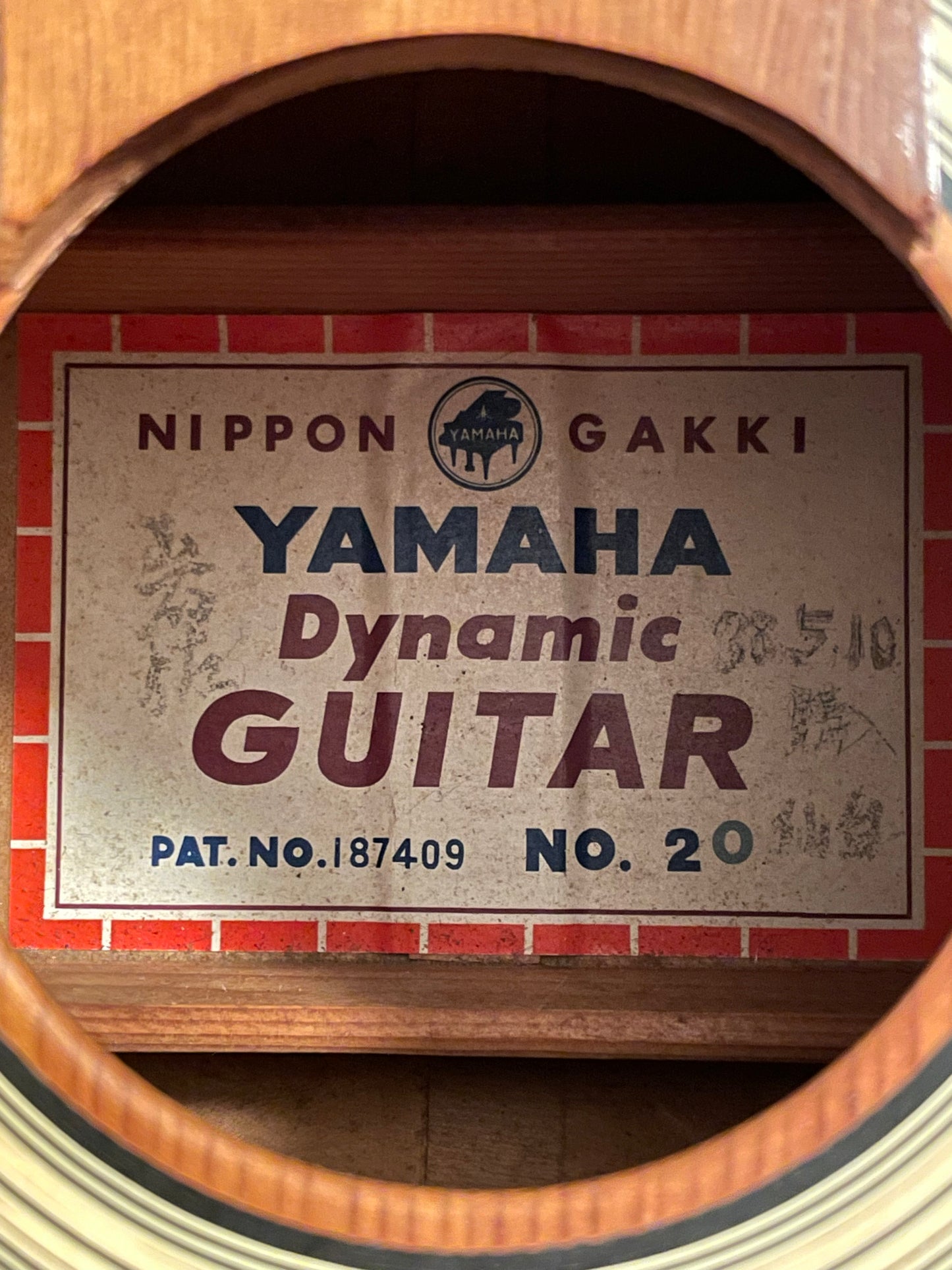 Yamaha Dynamic Guitar No 20 (1962-1964)