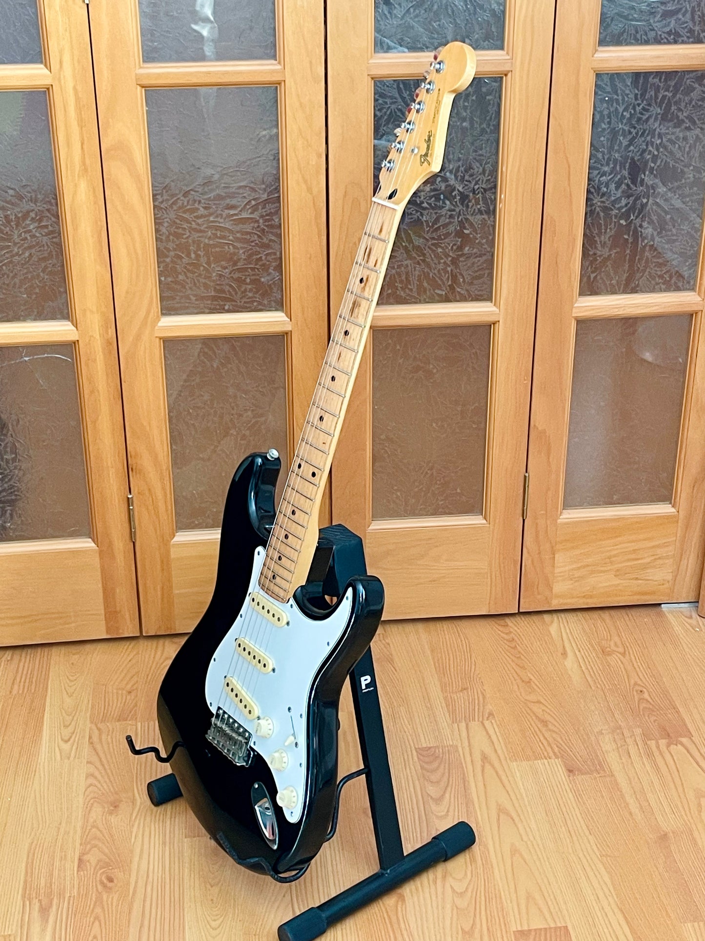Fender Stratocaster ST-33 - E serial Made in Japan 1984-1989
