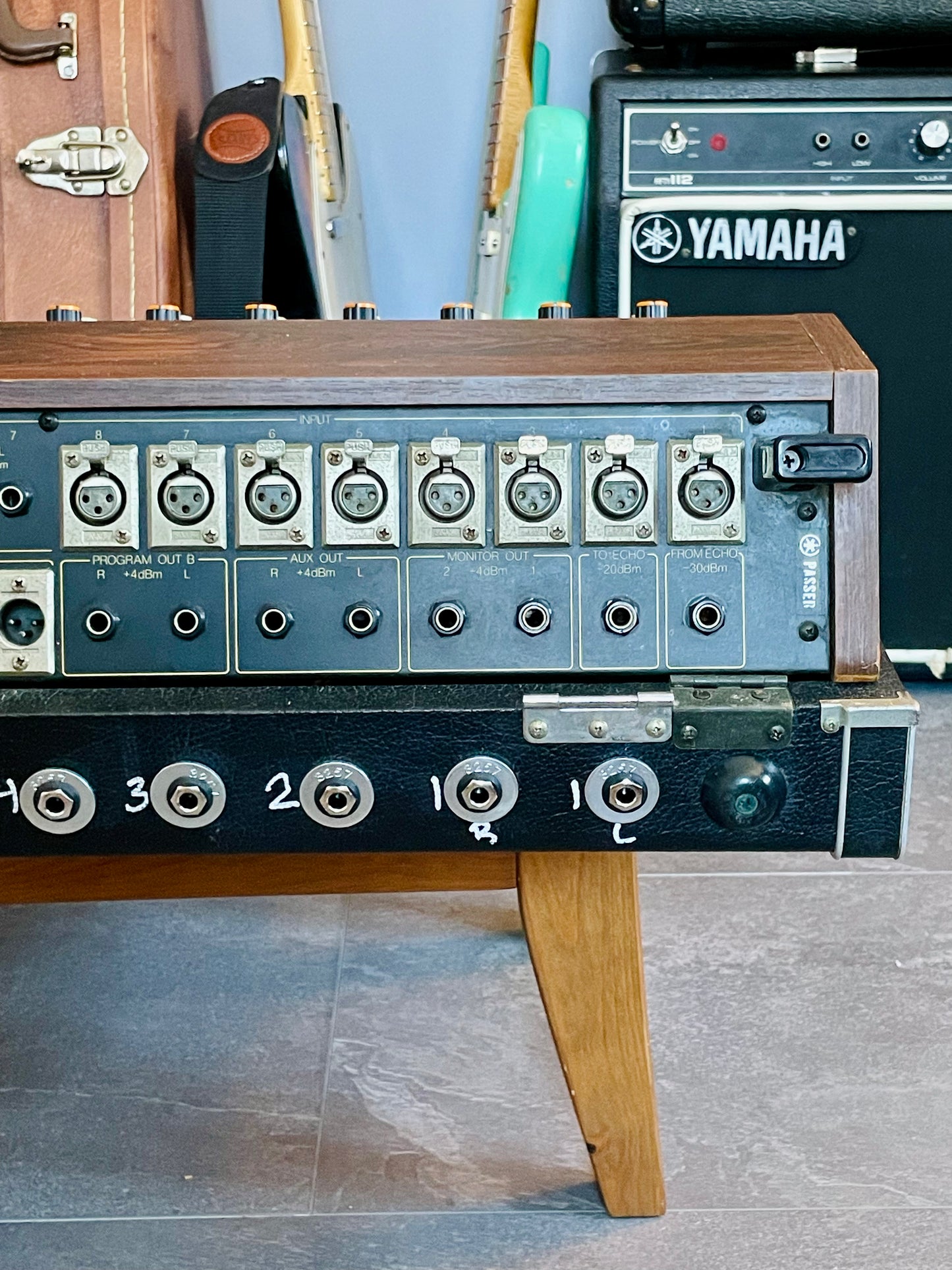 Yamaha PM-430 "Japa-Neve" fully recapped + Direct-Out Headbangers Mod! Tamura transformers 8-Channel Mixing Console 1970s