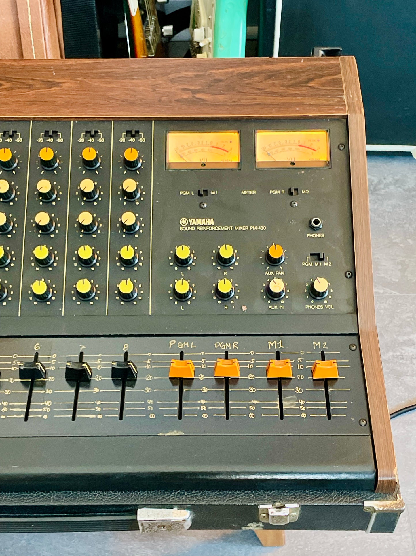 Yamaha PM-430 "Japa-Neve" fully recapped + Direct-Out Headbangers Mod! Tamura transformers 8-Channel Mixing Console 1970s