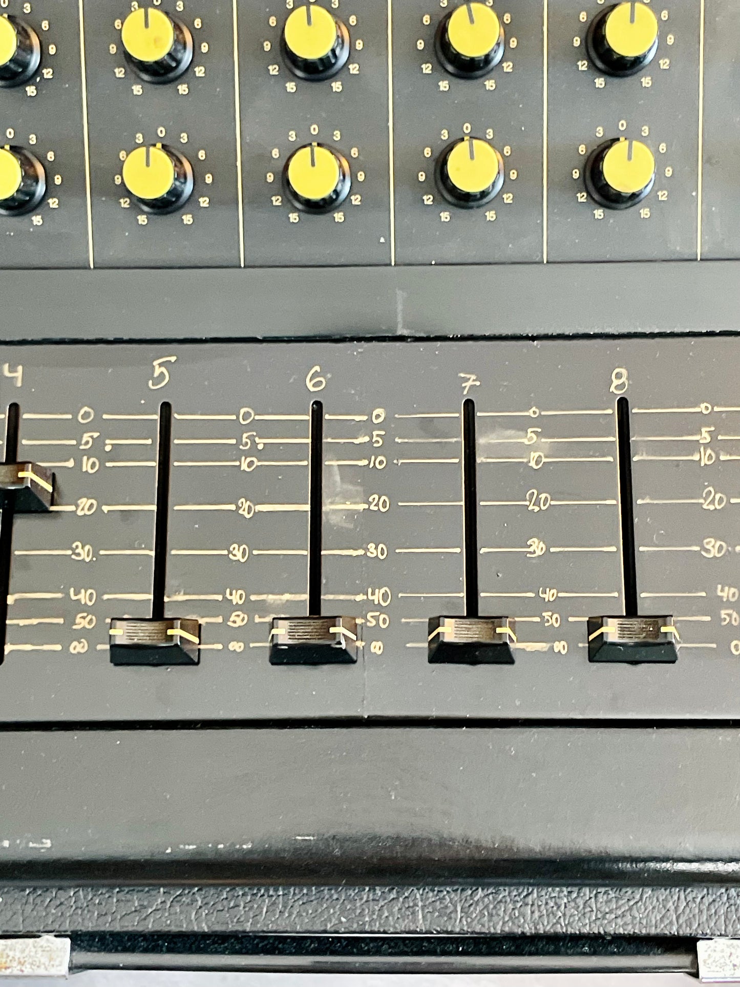 Yamaha PM-430 "Japa-Neve" fully recapped + Direct-Out Headbangers Mod! Tamura transformers 8-Channel Mixing Console 1970s