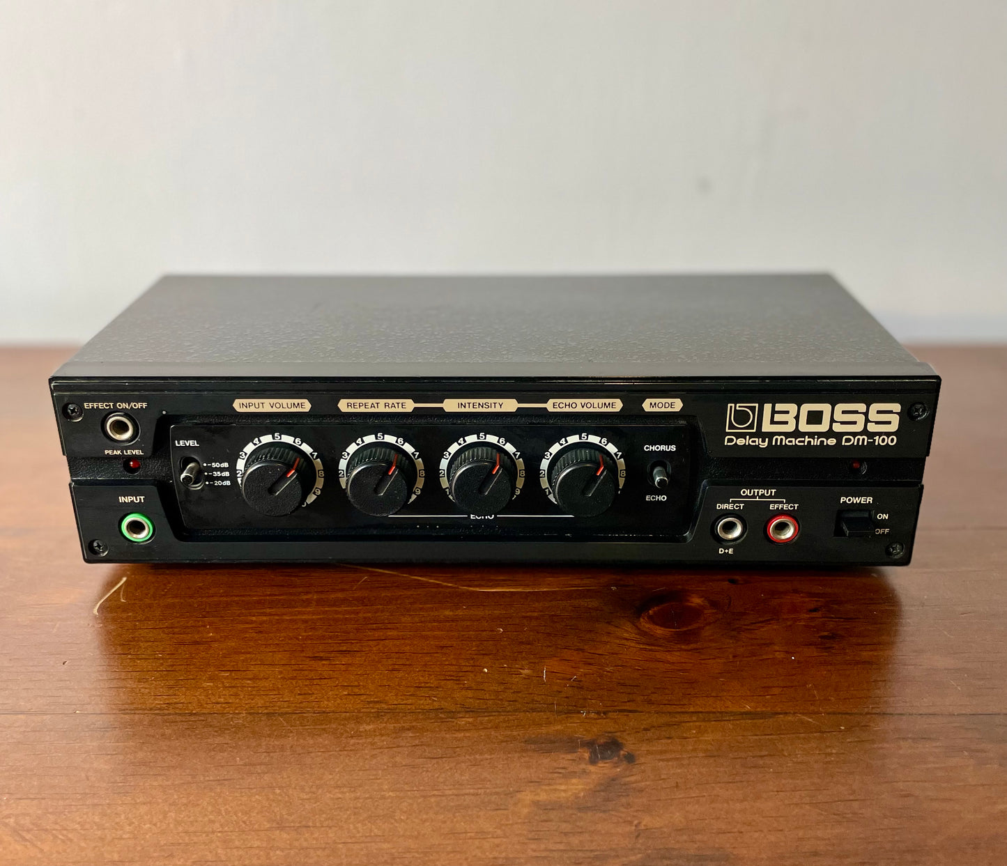 Boss DM-100 Delay Machine - 1980s