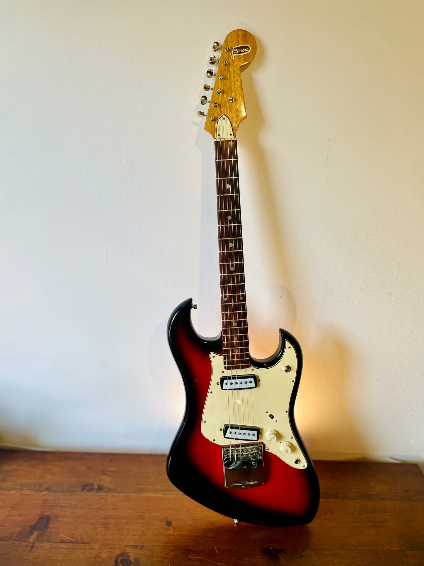 Riviera - Made in Japan - Offset solid body Circa 1970's