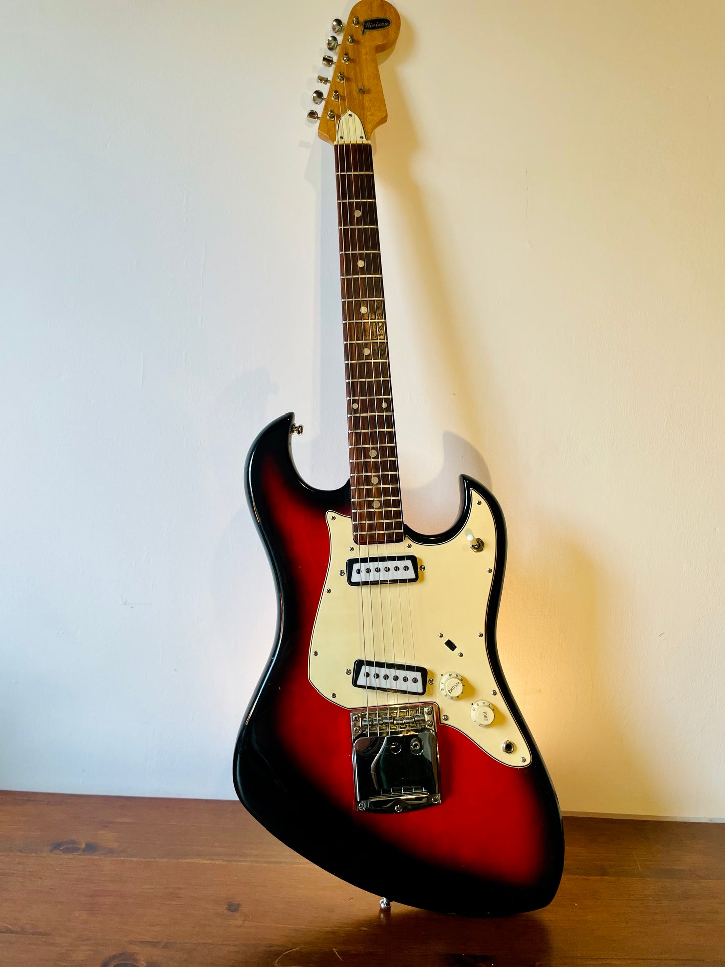 Riviera - Made in Japan - Offset solid body Circa 1970's