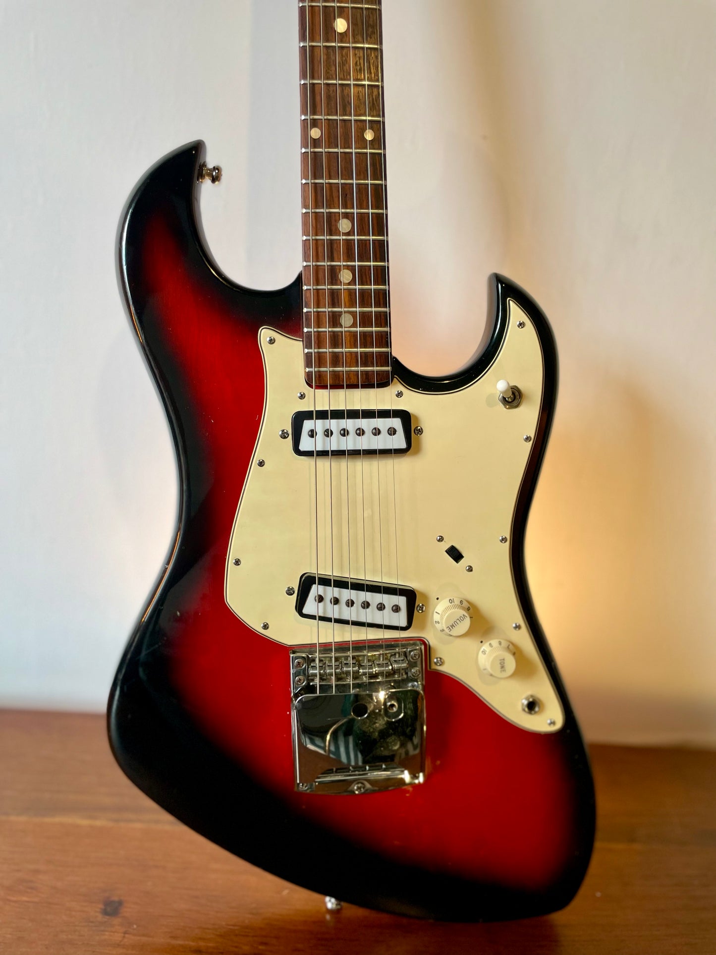 Riviera - Made in Japan - Offset solid body Circa 1970's