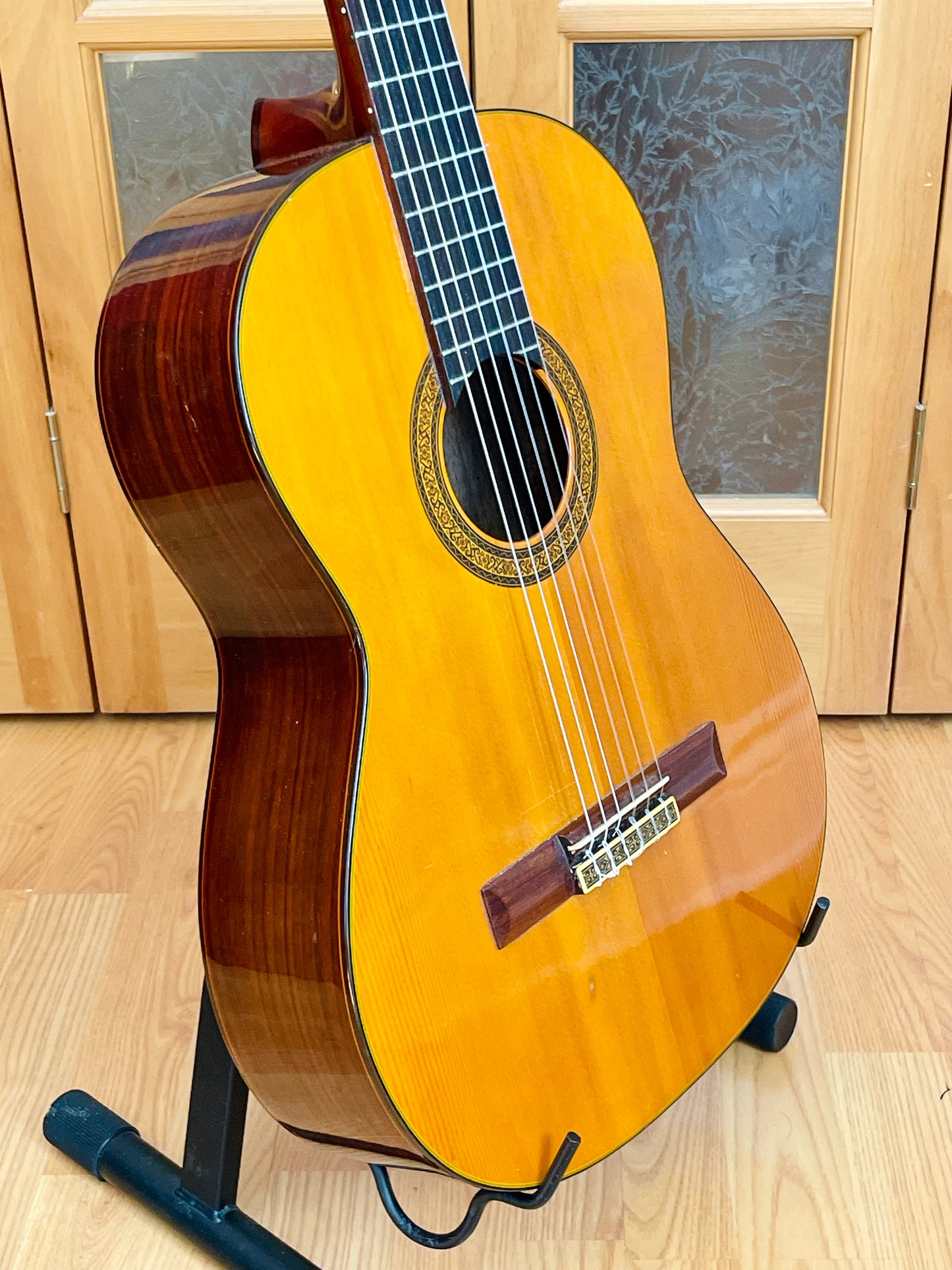 Suzuki Model No C-200 - Classical Guitar Made in Japan 1970s