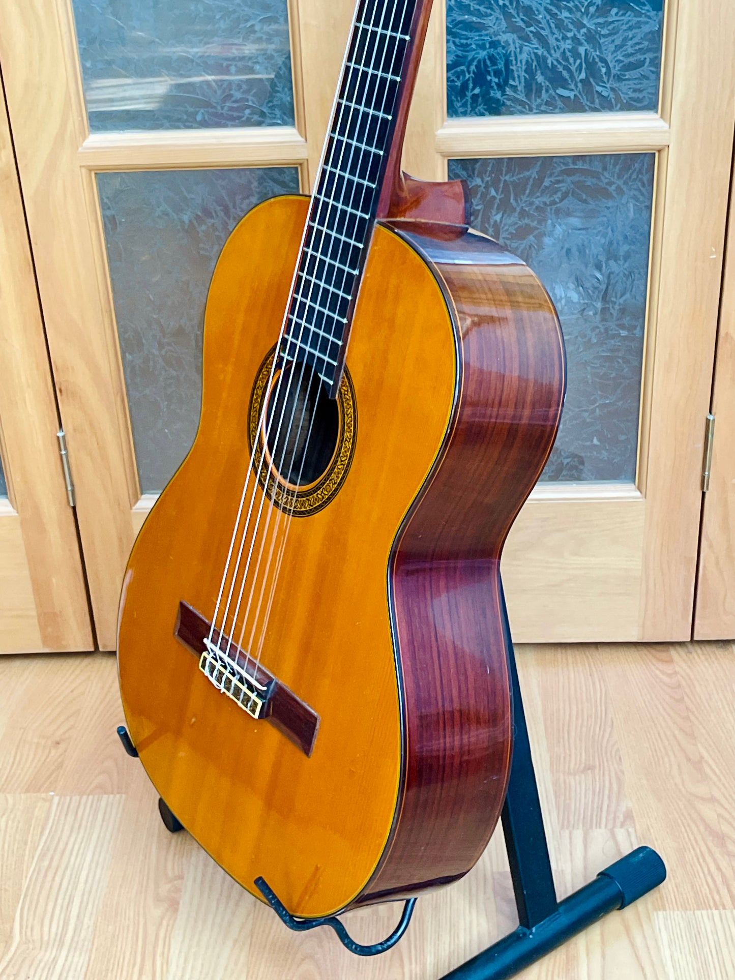 Suzuki Model No C-200 - Classical Guitar Made in Japan 1970s
