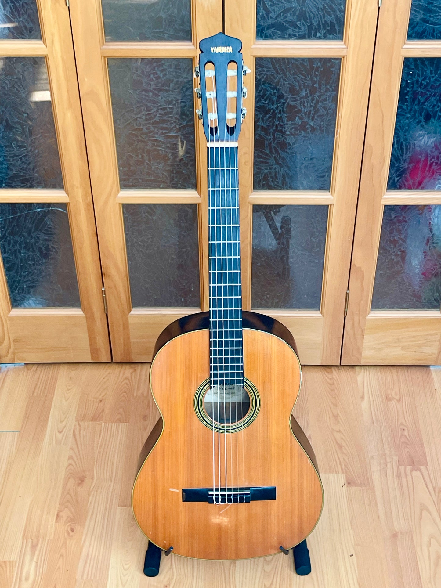 Yamaha No. G-60 Nippon Gakki - Made in Japan c. 1967 - 1973