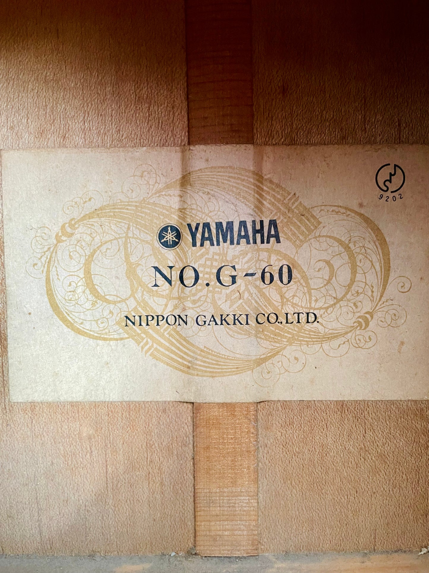 Yamaha No. G-60 Nippon Gakki - Made in Japan c. 1967 - 1973