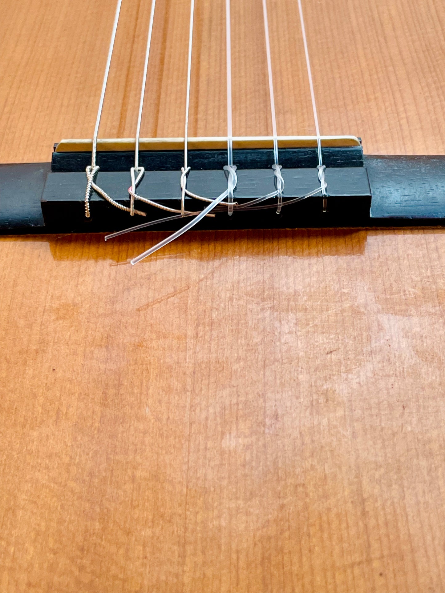 Yamaha No. G-60 Nippon Gakki - Made in Japan c. 1967 - 1973