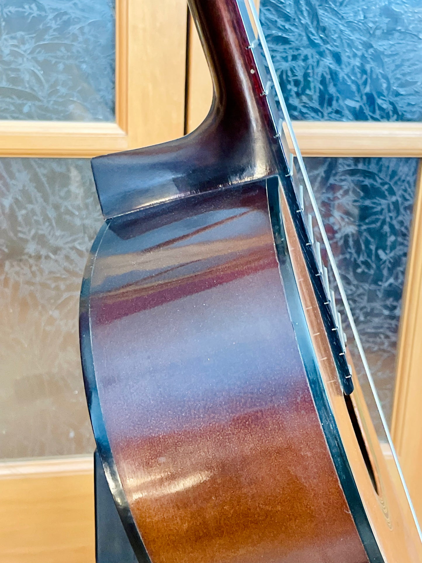 Yamaha No. G-60 Nippon Gakki - Made in Japan c. 1967 - 1973