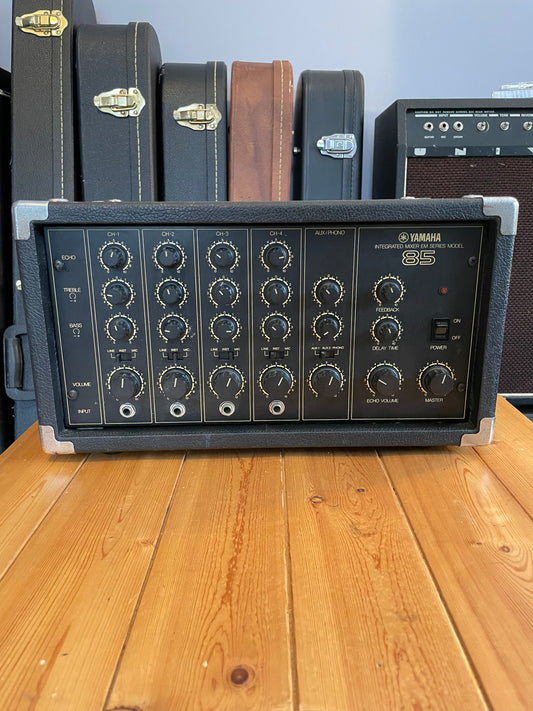 Yamaha EM-85 4 channel mixer with Aux and Phono channel + built in Bucket Brigade Delay
