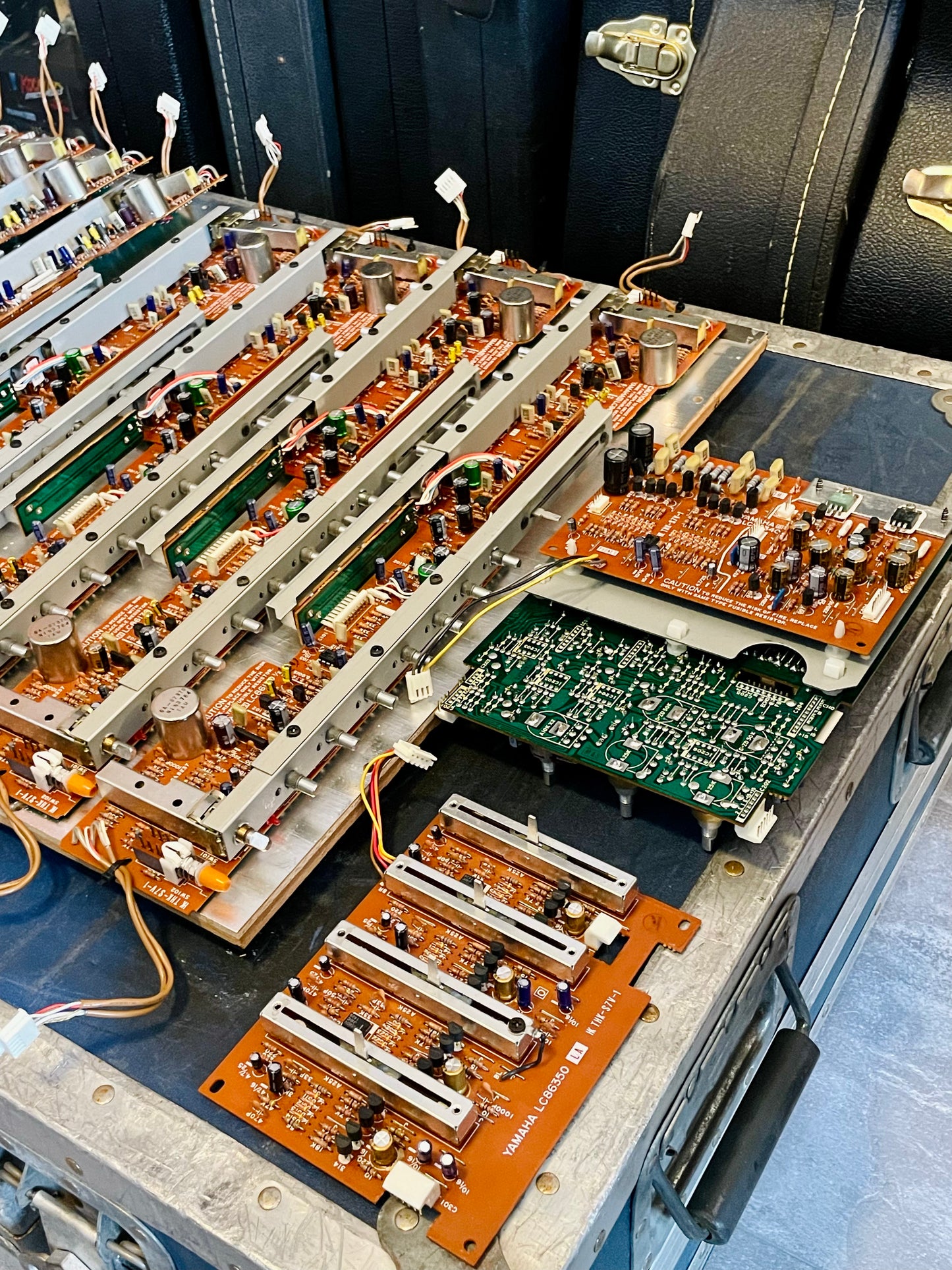 Yamaha MQ1602 "Japa-Neve" Mixer - Fully recapped + Direct-Outs - Tamura transformers, fat Pres. 4 band EQ