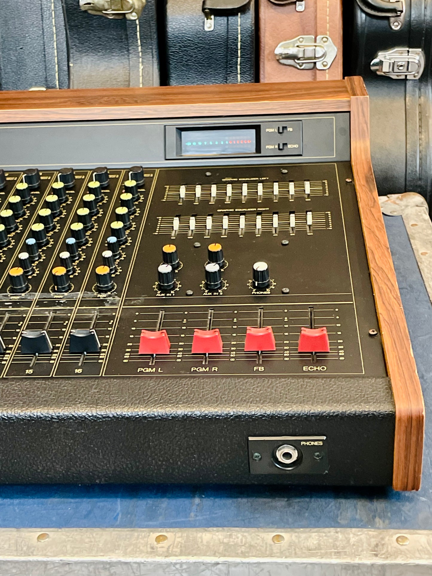 Yamaha MQ1602 "Japa-Neve" Mixer - Fully recapped + Direct-Outs - Tamura transformers, fat Pres. 4 band EQ