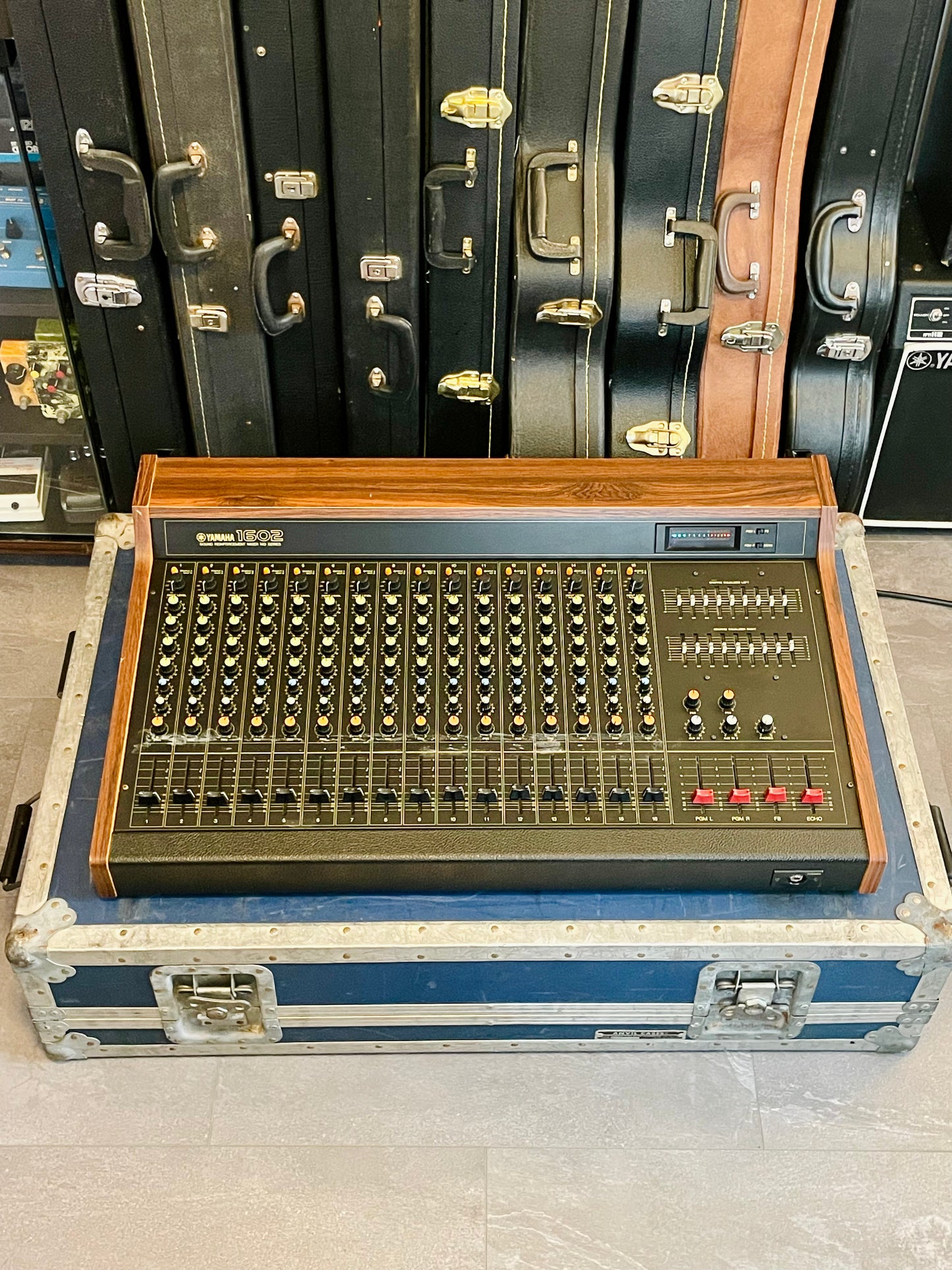 Yamaha MQ1602 "Japa-Neve" Mixer - Fully recapped + Direct-Outs - Tamura transformers, fat Pres. 4 band EQ