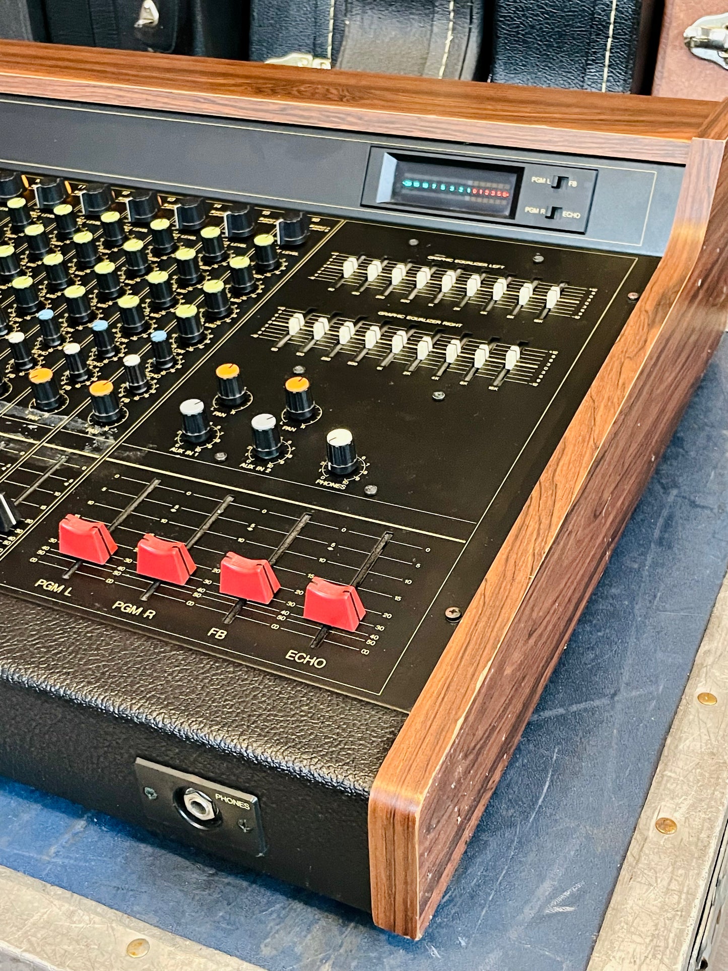 Yamaha MQ1602 "Japa-Neve" Mixer - Fully recapped + Direct-Outs - Tamura transformers, fat Pres. 4 band EQ