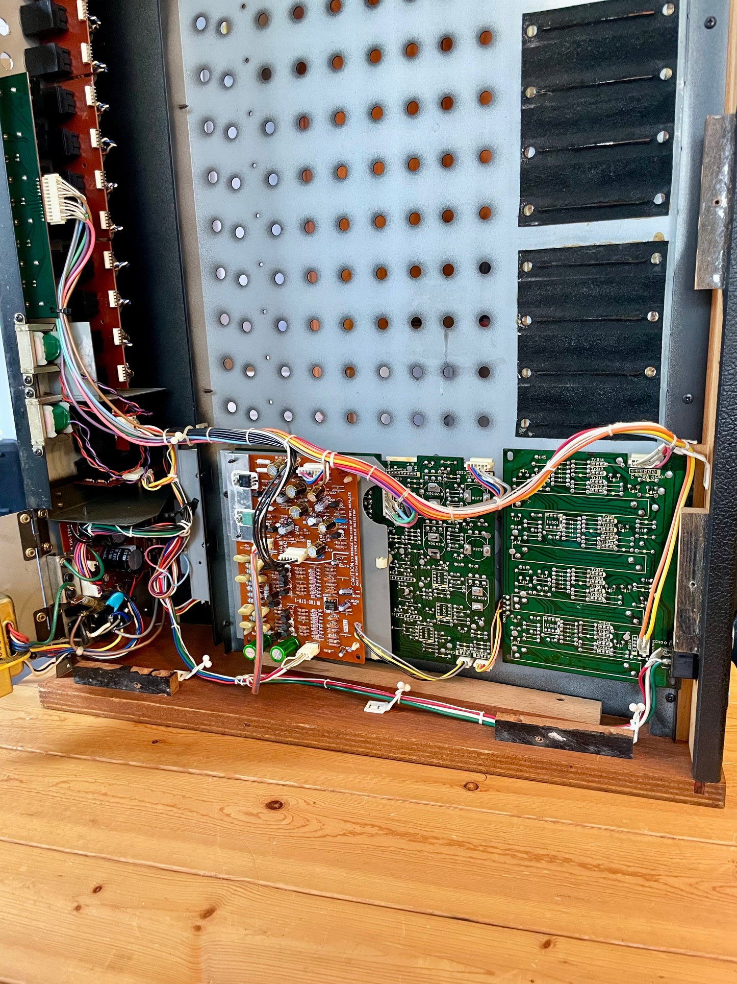 FREE SHIPPING - Yamaha MQ1202 "Japa-Neve", fully recapped + Direct-Out Headbangers Mod! Small PM1000, Tamura transformers, fat Pres. 4 band EQ