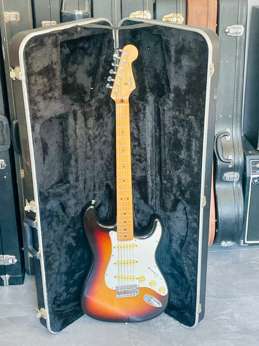 Fender Stratocaster ST-45 Made in Japan 2004 - Sunburst