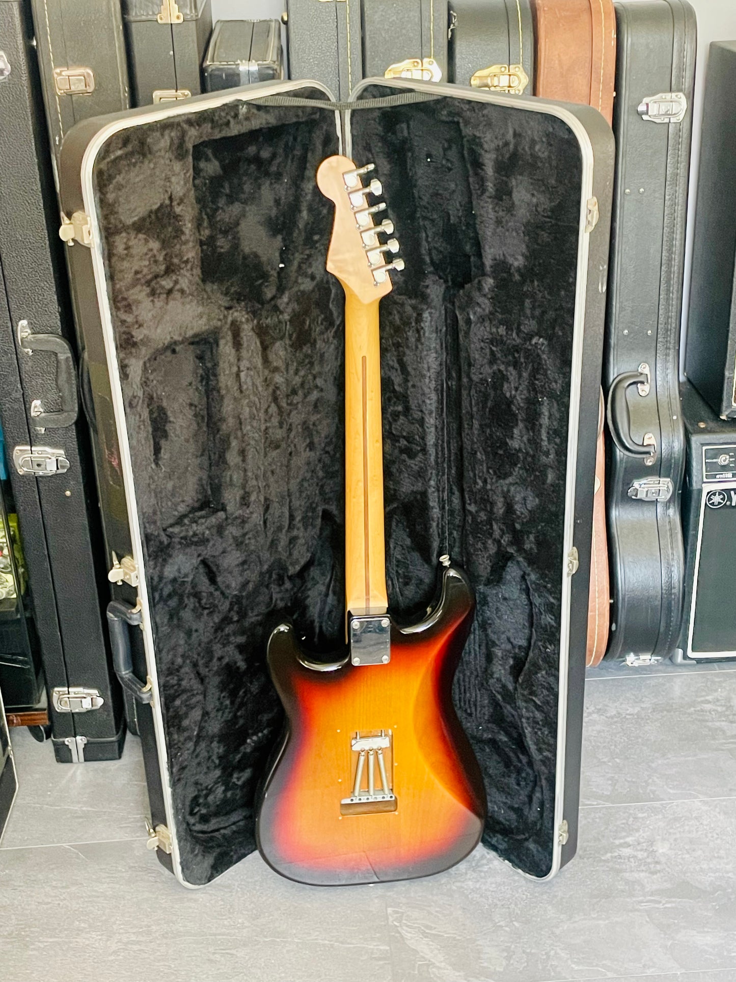 Fender Stratocaster ST-45 Made in Japan 2004 - Sunburst