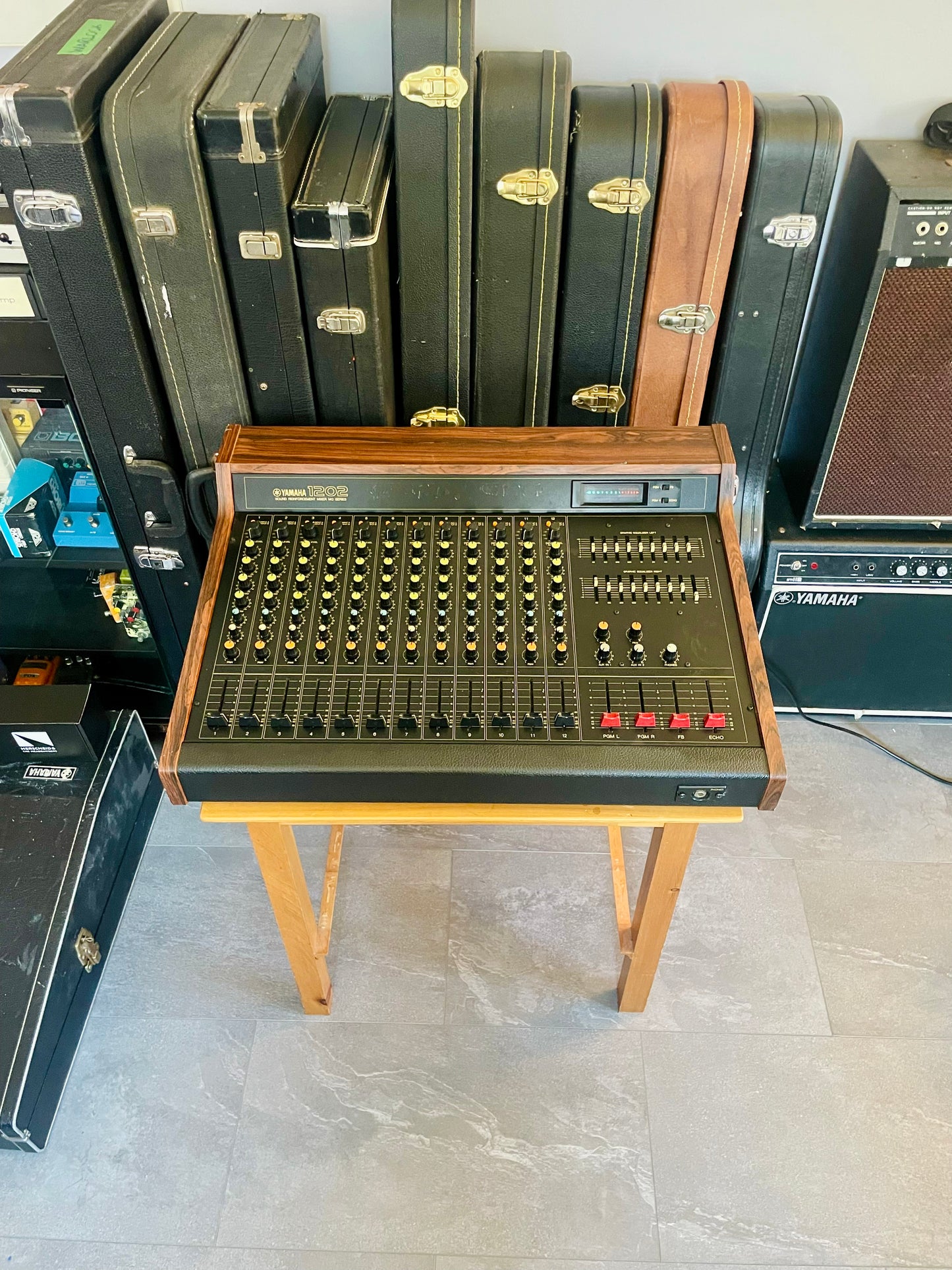 FREE SHIPPING - Yamaha MQ1202 "Japa-Neve", fully recapped + Direct-Out Headbangers Mod! Small PM1000, Tamura transformers, fat Pres. 4 band EQ