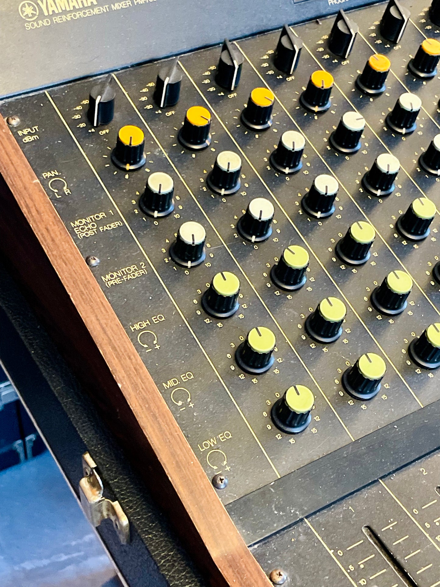 Yamaha PM-700 "Japa-Neve" fully recapped + Direct-Out Headbangers Tamura transformers 12-Channel Mixing Console 1970s