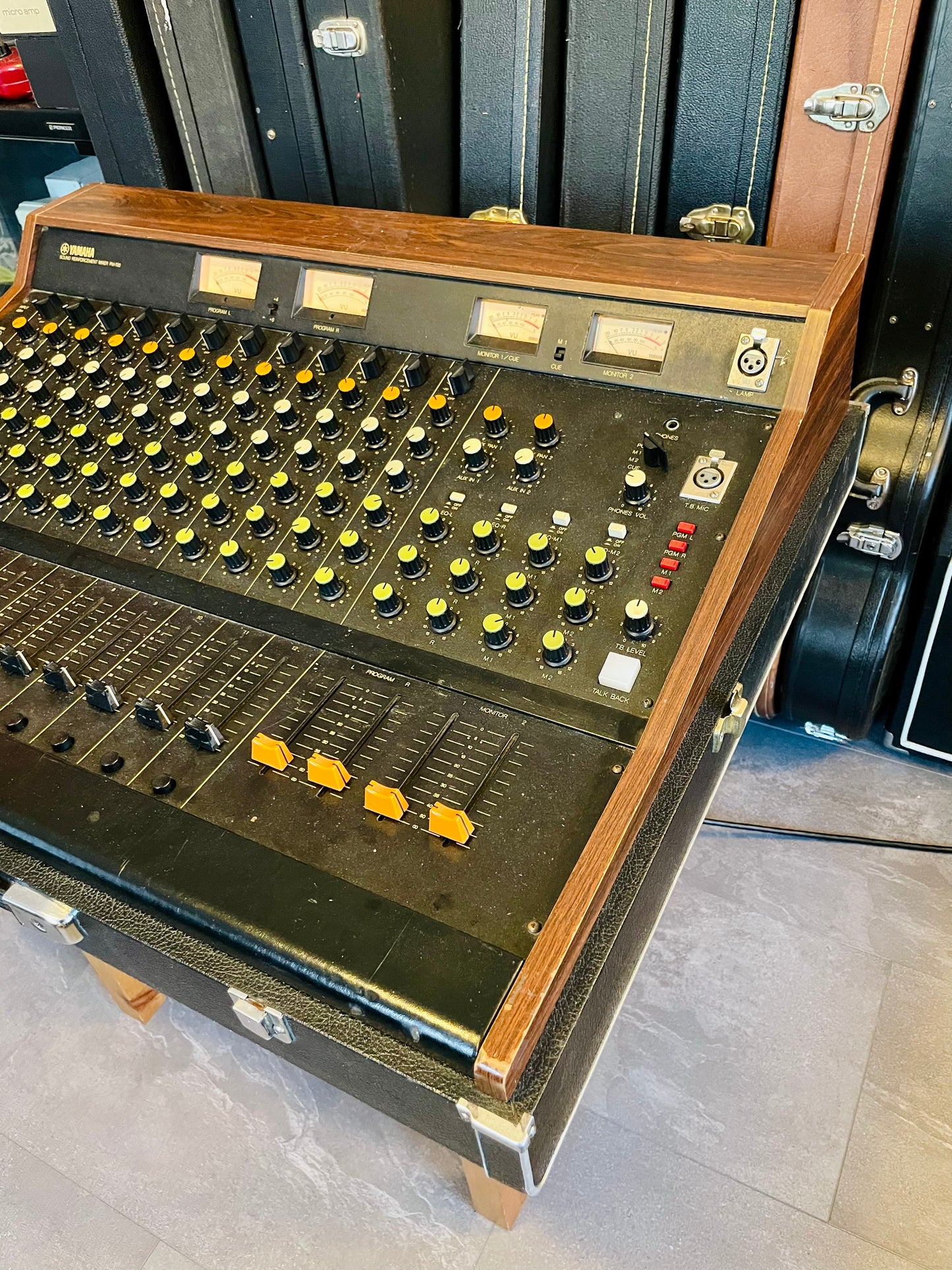 Yamaha PM-700 "Japa-Neve" fully recapped + Direct-Out Headbangers Tamura transformers 12-Channel Mixing Console 1970s
