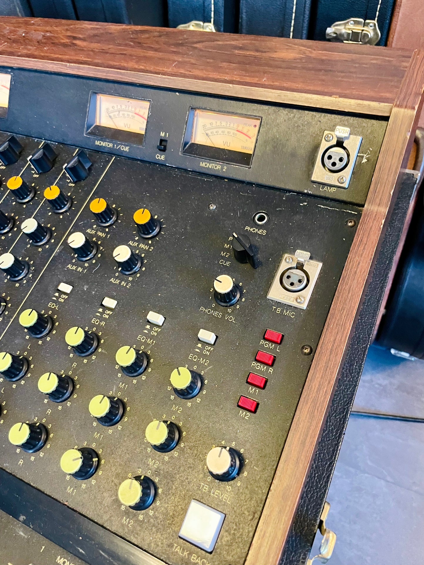 Yamaha PM-700 "Japa-Neve" fully recapped + Direct-Out Headbangers Tamura transformers 12-Channel Mixing Console 1970s