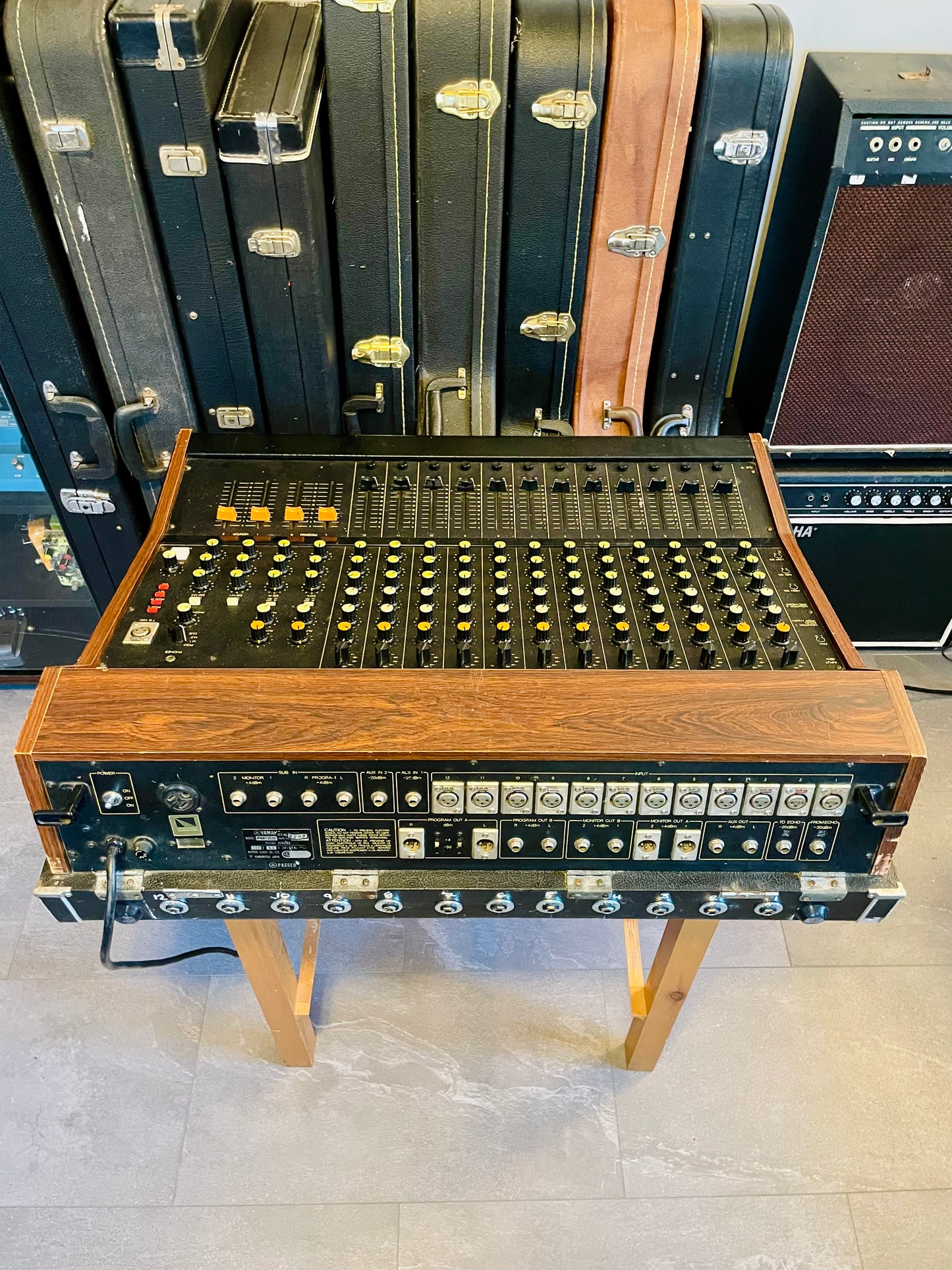 Yamaha PM-700 "Japa-Neve" fully recapped + Direct-Out Headbangers Tamura transformers 12-Channel Mixing Console 1970s