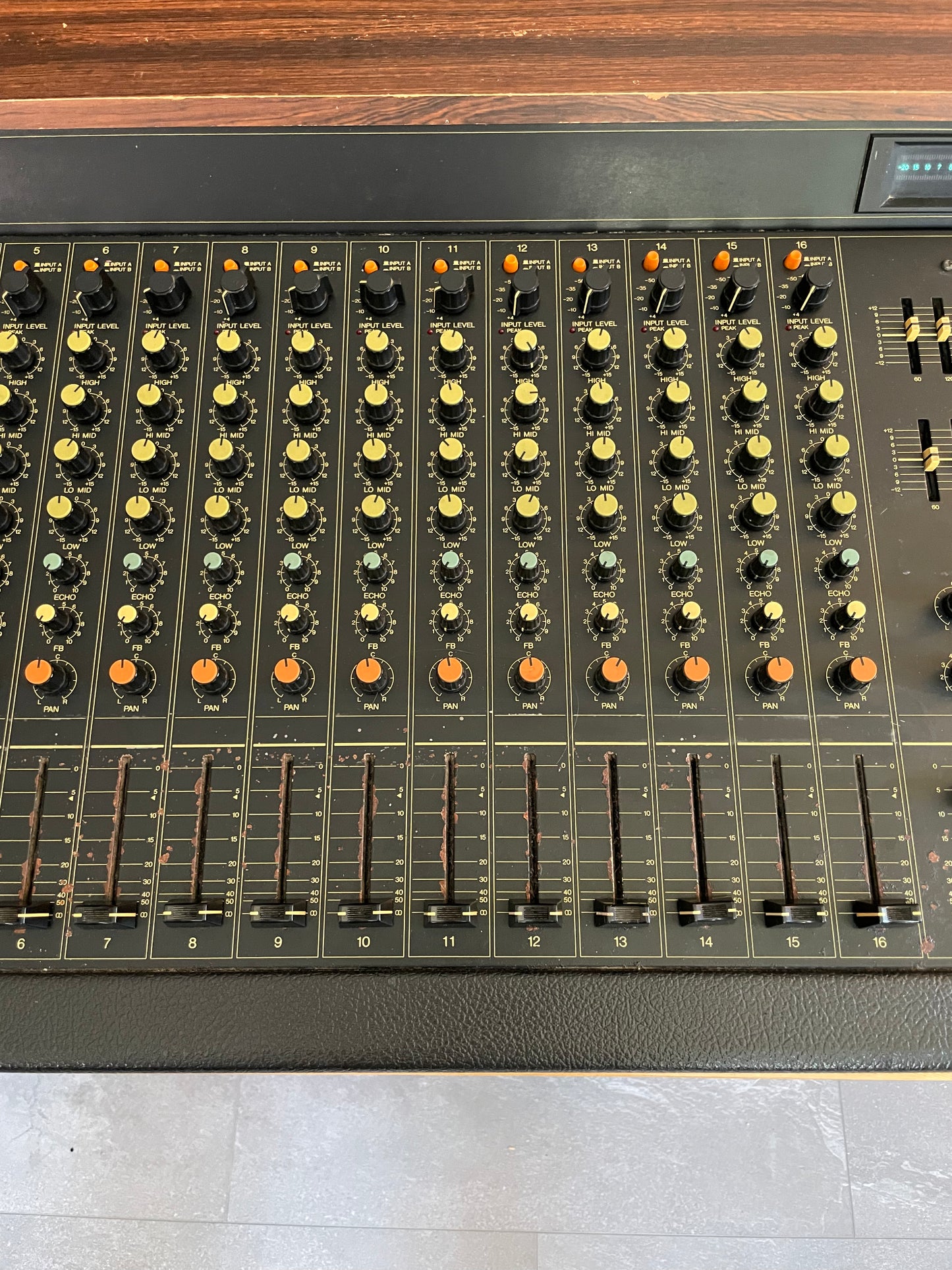 Yamaha MQ1602 "Japa-Neve" Mixer - Fully recapped + Direct-Outs - Tamura transformers, fat Pres. 4 band EQ