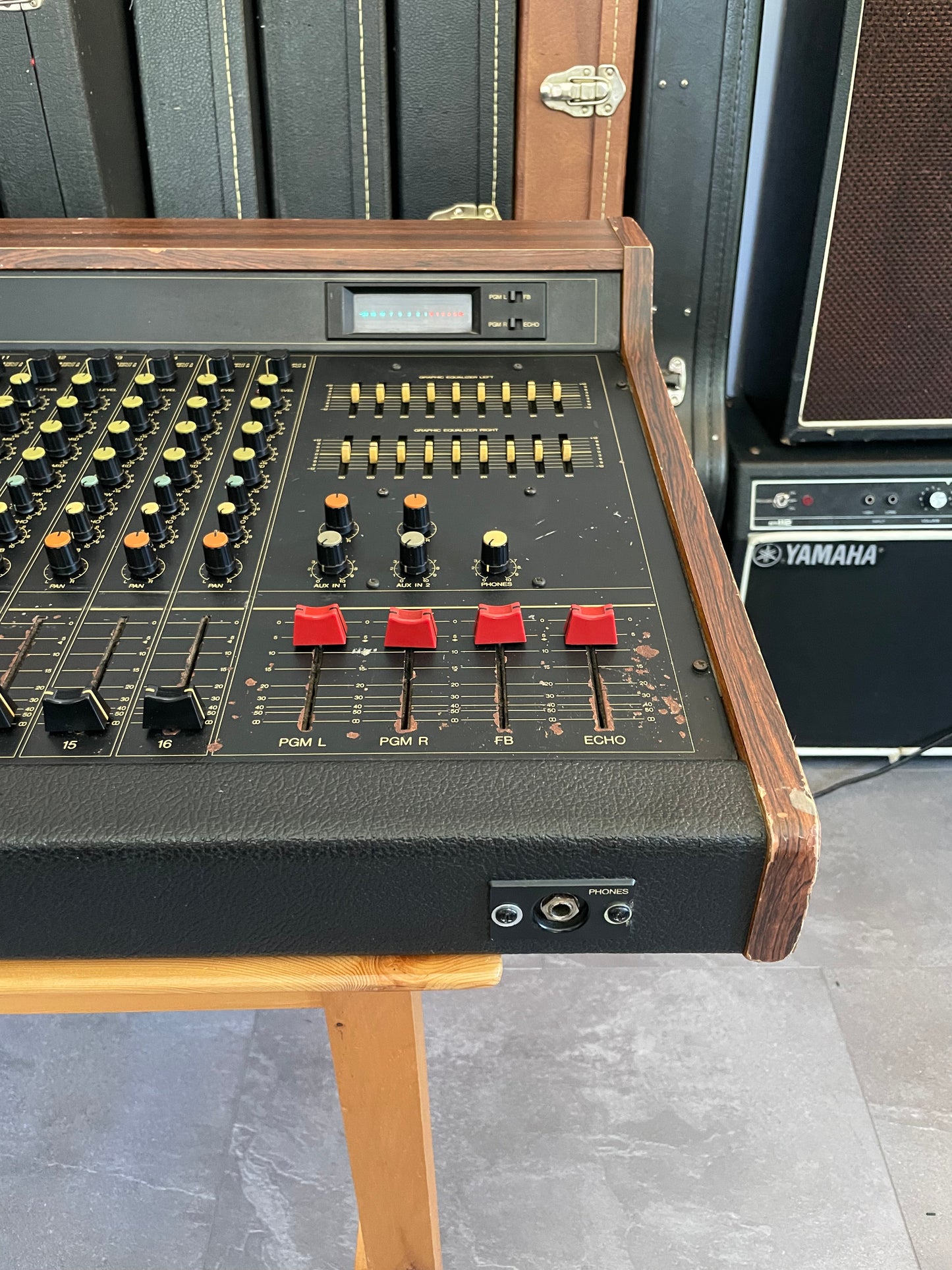 Yamaha MQ1602 "Japa-Neve" Mixer - Fully recapped + Direct-Outs - Tamura transformers, fat Pres. 4 band EQ