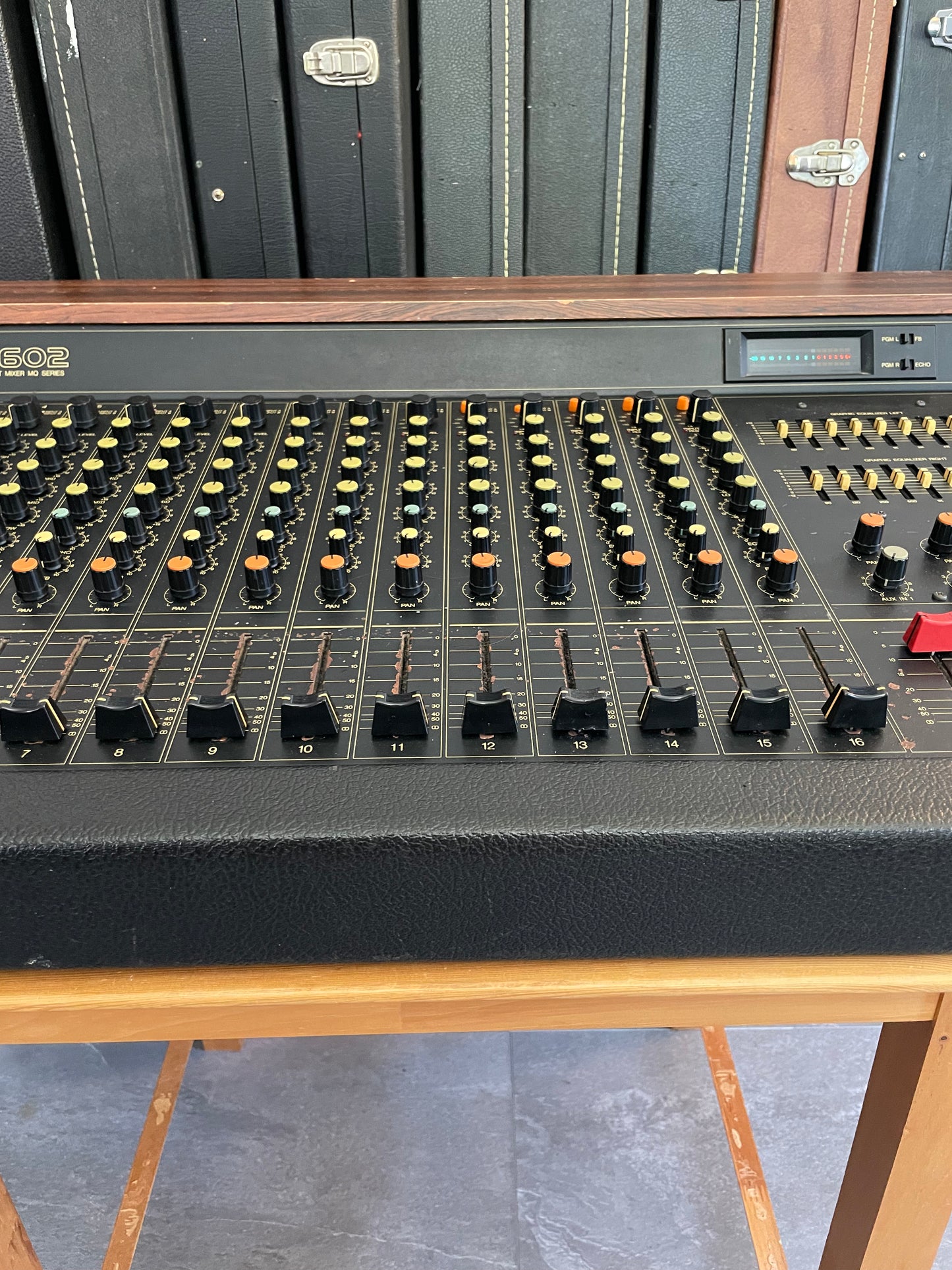Yamaha MQ1602 "Japa-Neve" Mixer - Fully recapped + Direct-Outs - Tamura transformers, fat Pres. 4 band EQ