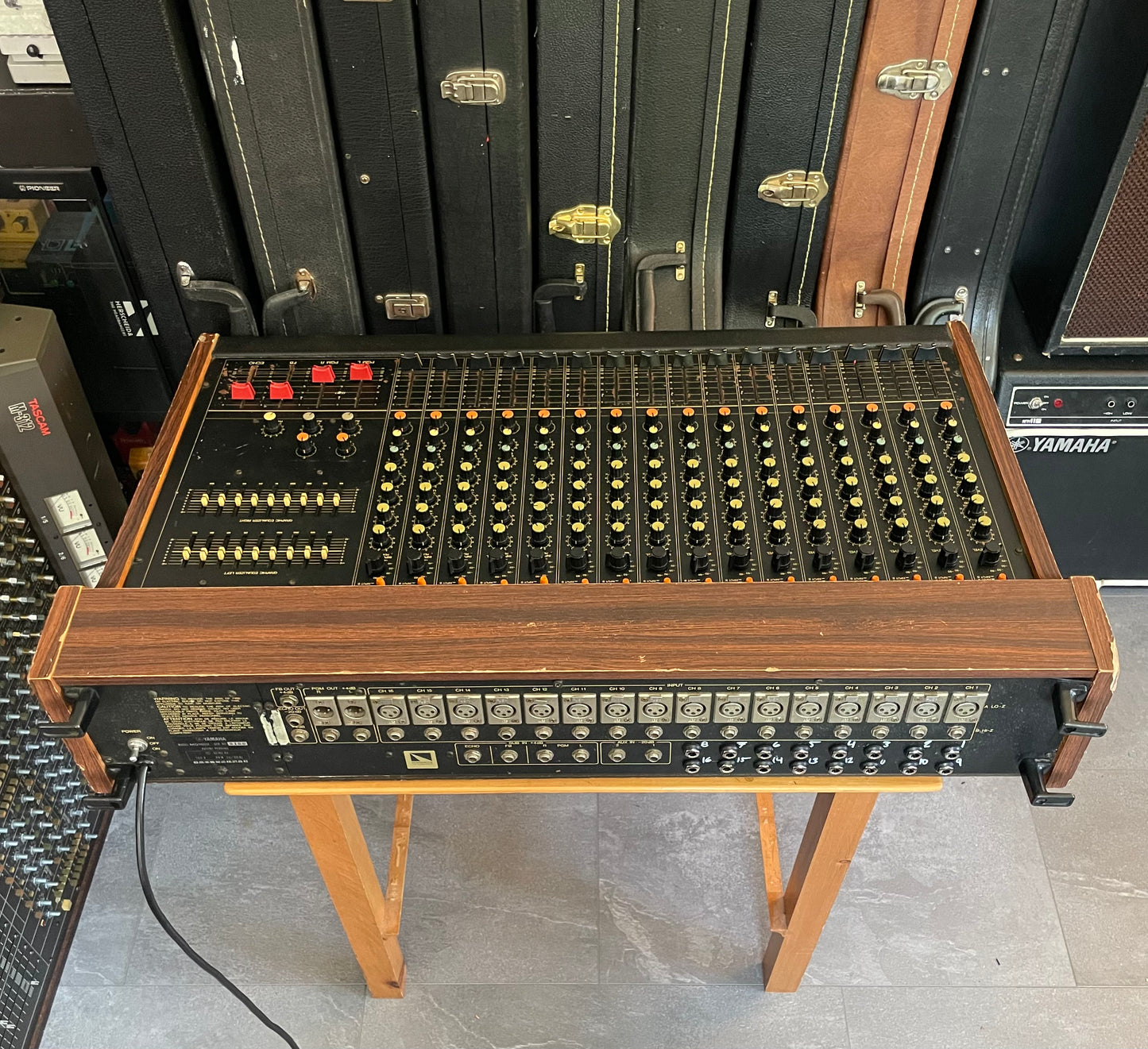 Yamaha MQ1602 "Japa-Neve" Mixer - Fully recapped + Direct-Outs - Tamura transformers, fat Pres. 4 band EQ
