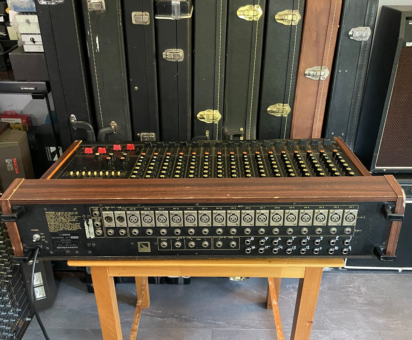 Yamaha MQ1602 "Japa-Neve" Mixer - Fully recapped + Direct-Outs - Tamura transformers, fat Pres. 4 band EQ