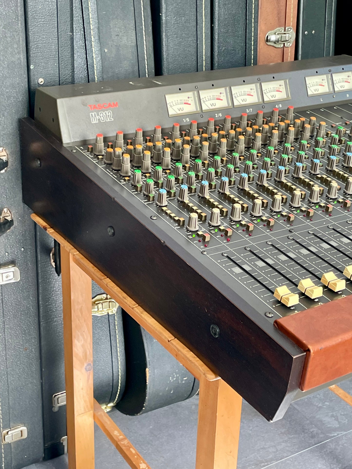 TASCAM M-312 with transformer-balanced direct out CAPI API-style (1983 - 1987) - Fully serviced + recapped