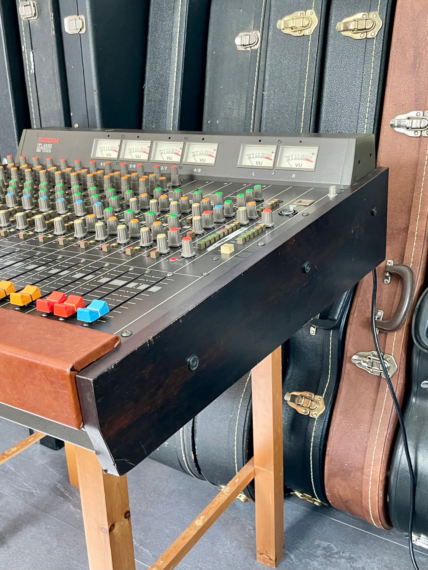 TASCAM M-312 with transformer-balanced direct out CAPI API-style (1983 - 1987) - Fully serviced + recapped