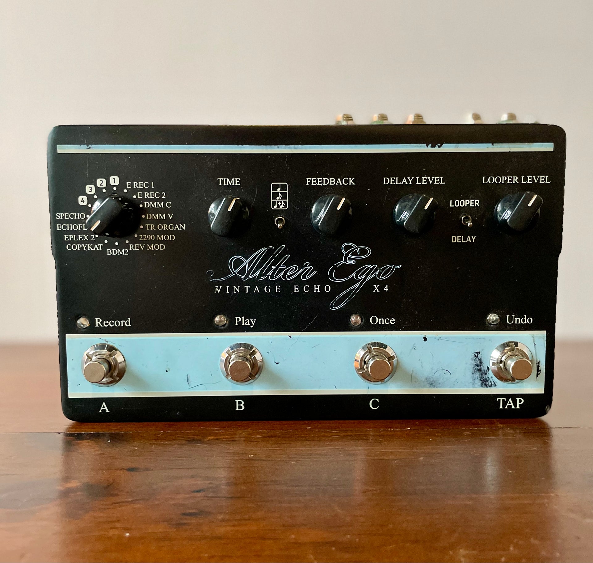 TC Electronic Alter Ego X4 Vintage Echo Delay – Herscheid and the TC Electronic Alter Ego X4 Vintage Echo Delay – Herscheid and the