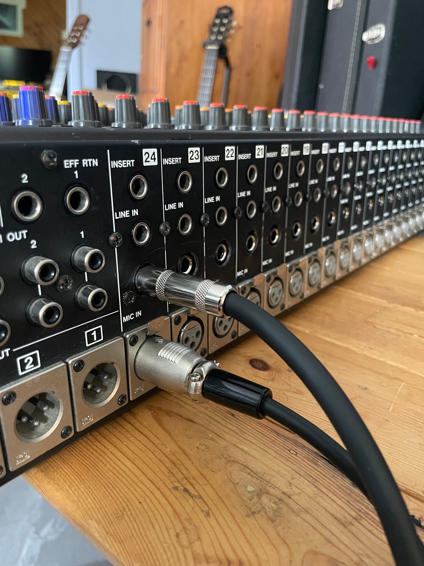 Tascam M-224 Adam