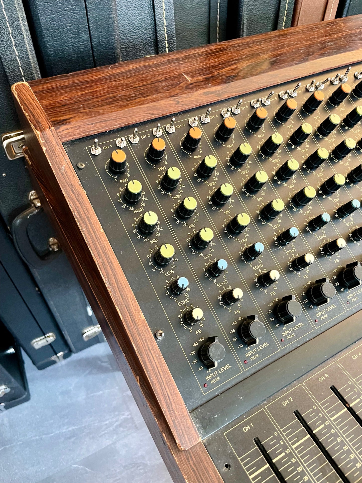 Yamaha M512 - JapaNeve with Direct Outs, Tamura transformers, Polarity Reverse & Send Switching - Fully recapped and serviced