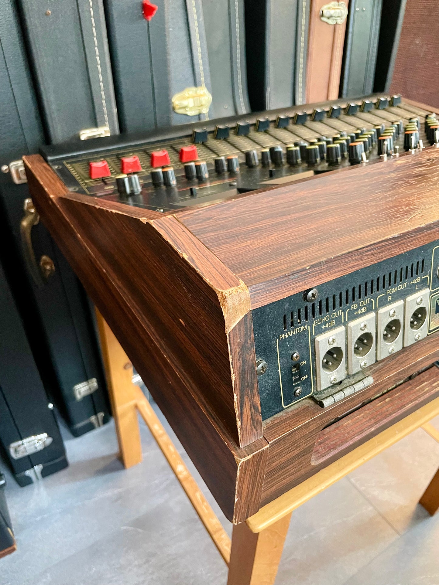Yamaha M512 - JapaNeve with Direct Outs, Tamura transformers, Polarity Reverse & Send Switching - Fully recapped and serviced